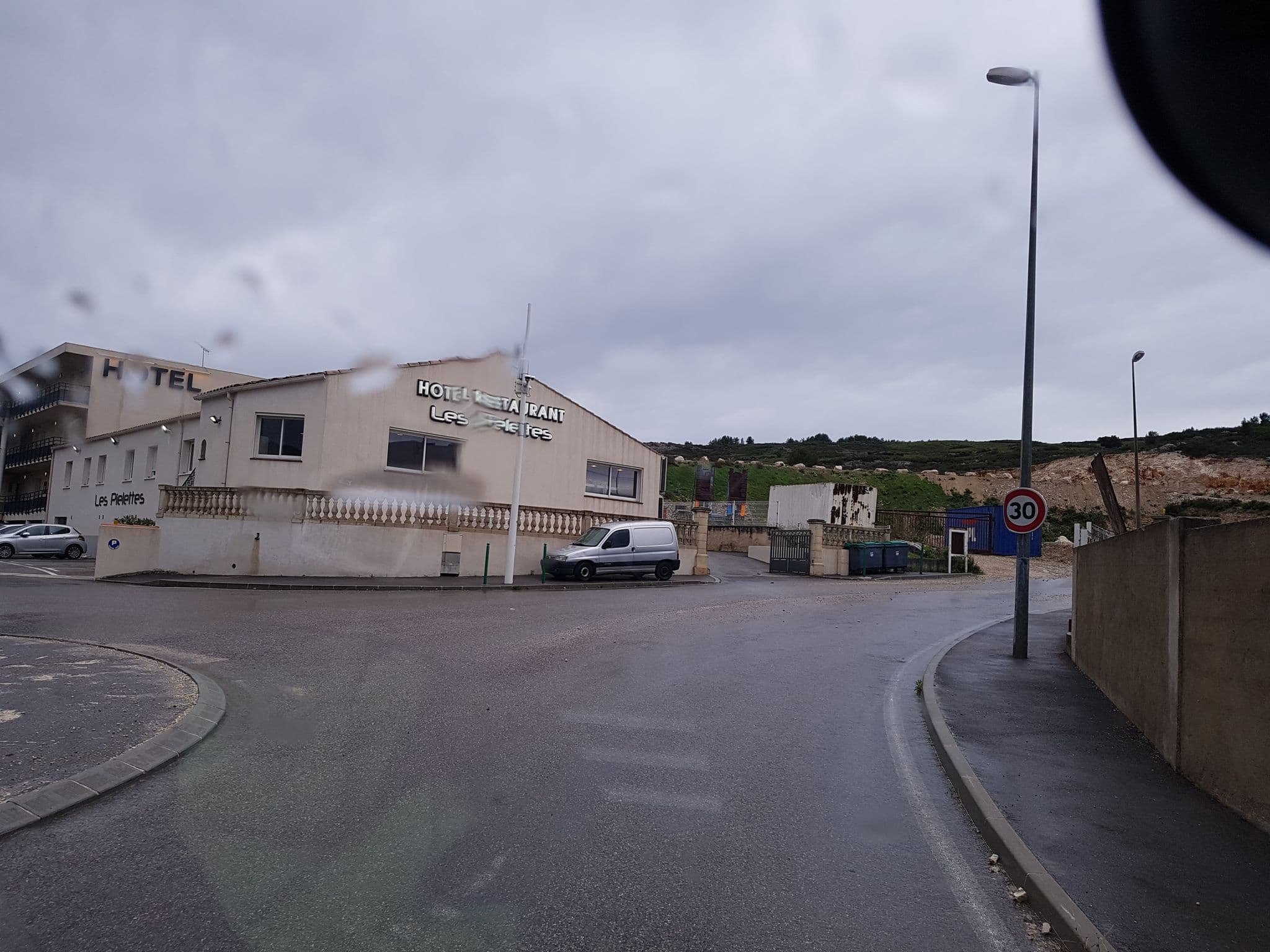 Street view near Nuit vip spa sauna privatif, Gignac-la-Nerthe — © bernardvoyageur (CC BY-SA · Mapillary)