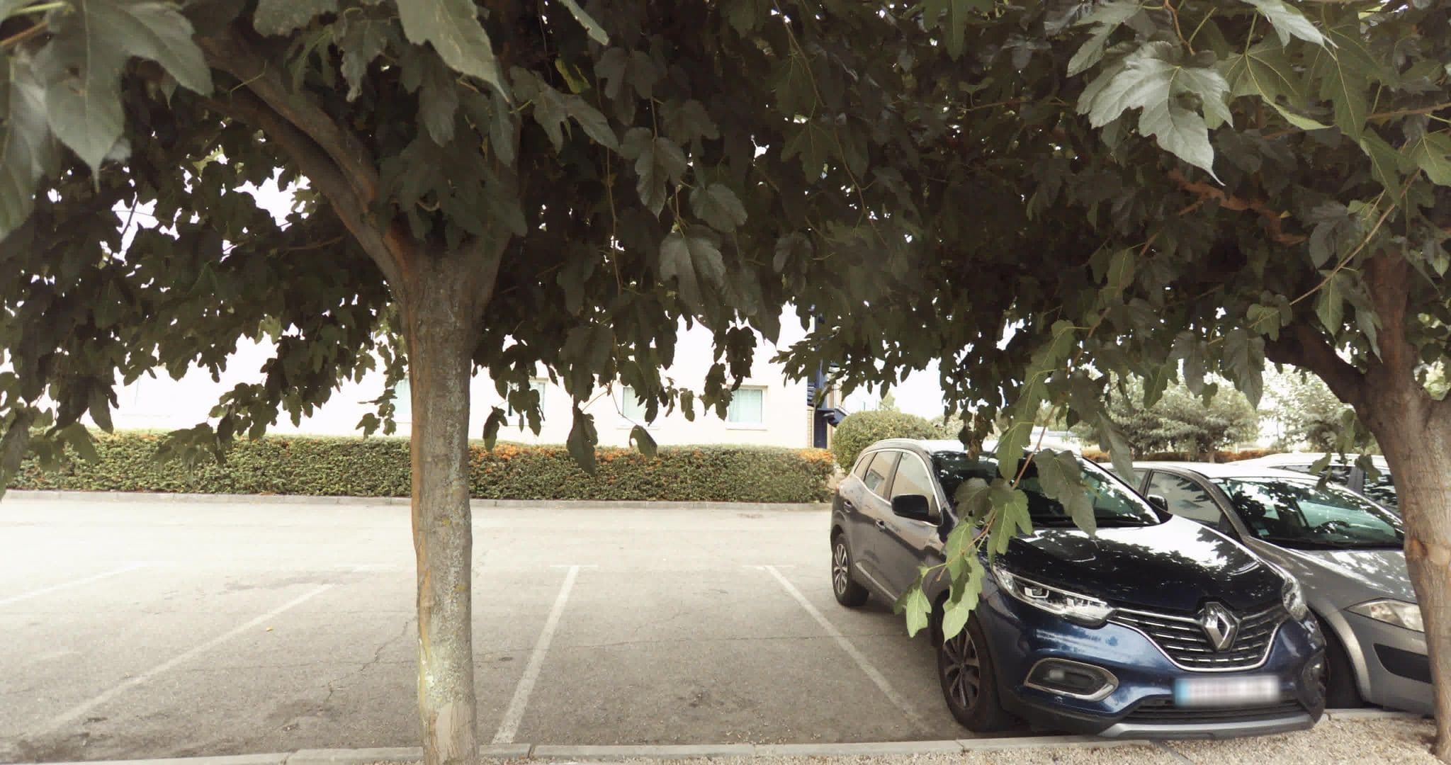 Street view near ibis budget Marseille Vitrolles, Saint-Victoret — © sogefi (CC BY-SA · Mapillary)