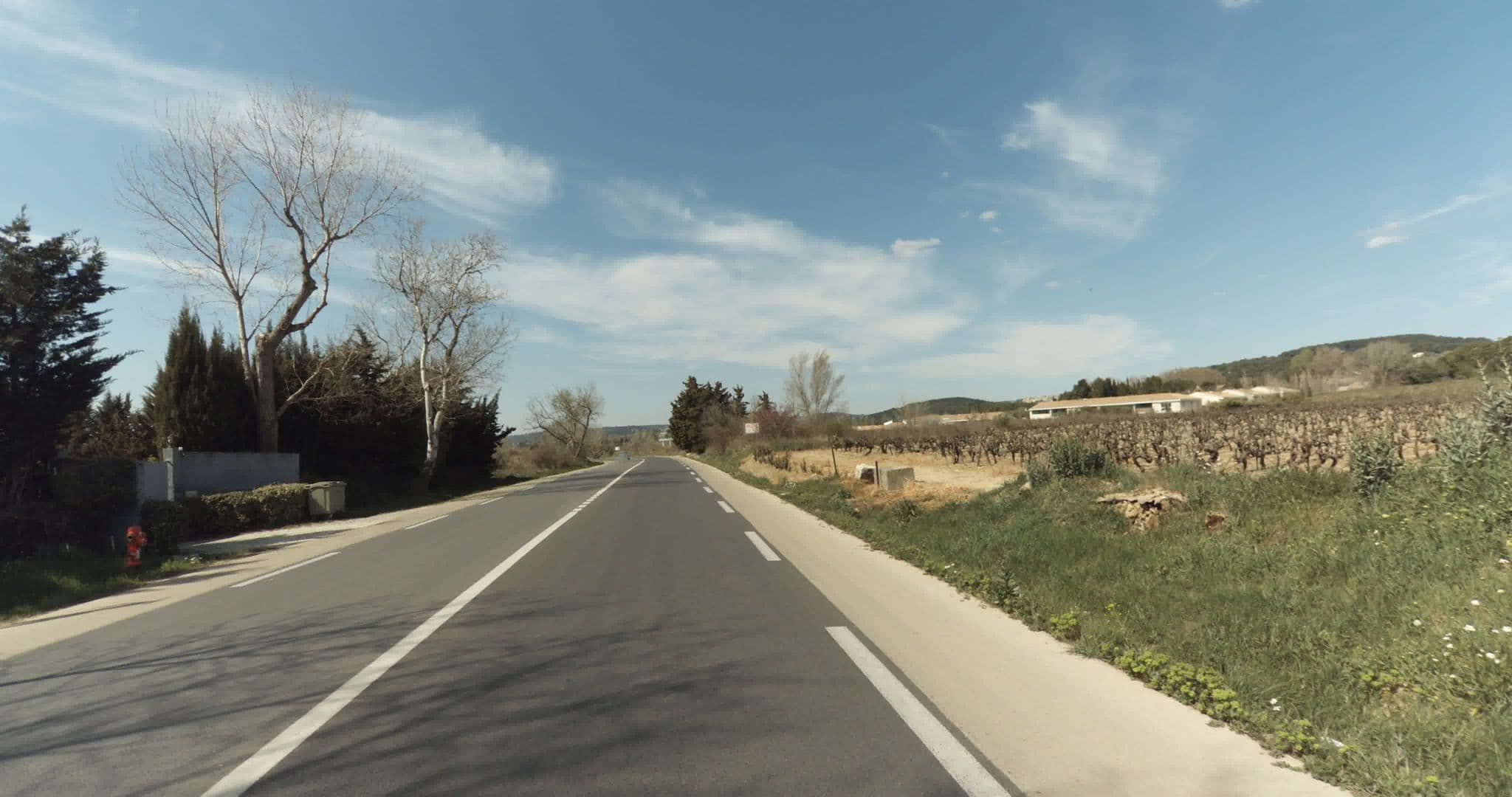 Street view near Clos du Malvallat, Aix, Éguilles — © sogefi (CC BY-SA · Mapillary)