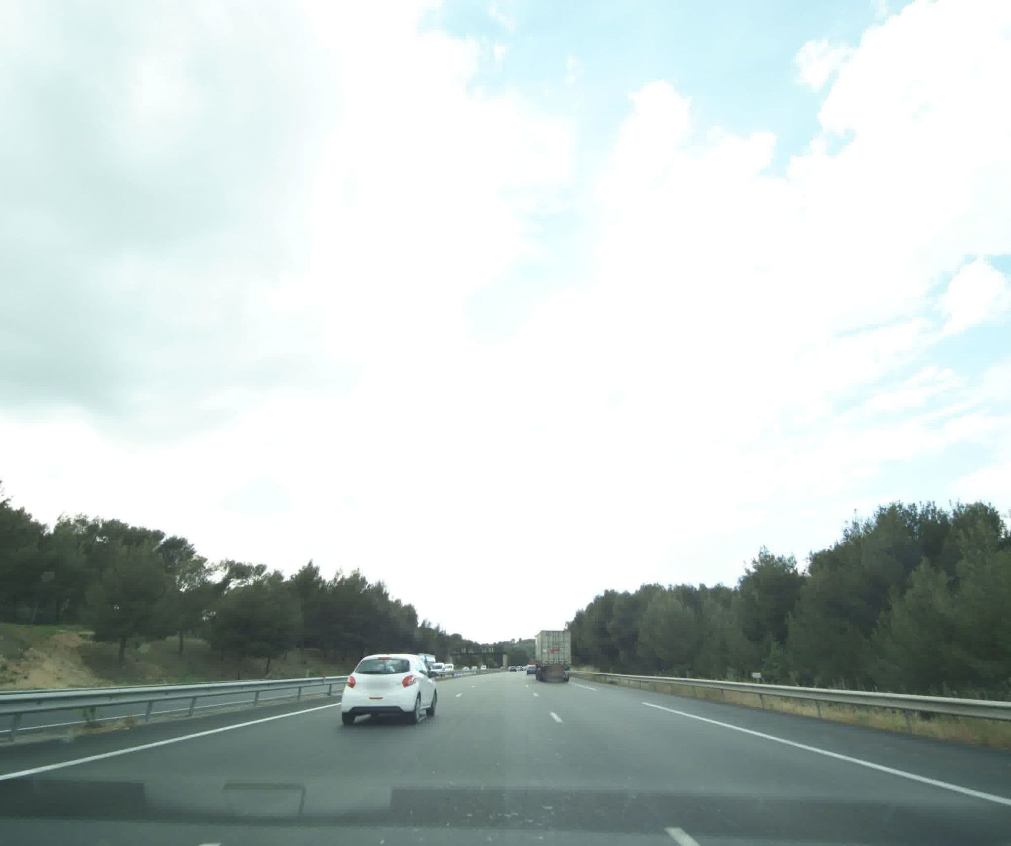 Street view near La Bastide des Calades, Lançon-Provence — © sogefi (CC BY-SA · Mapillary)