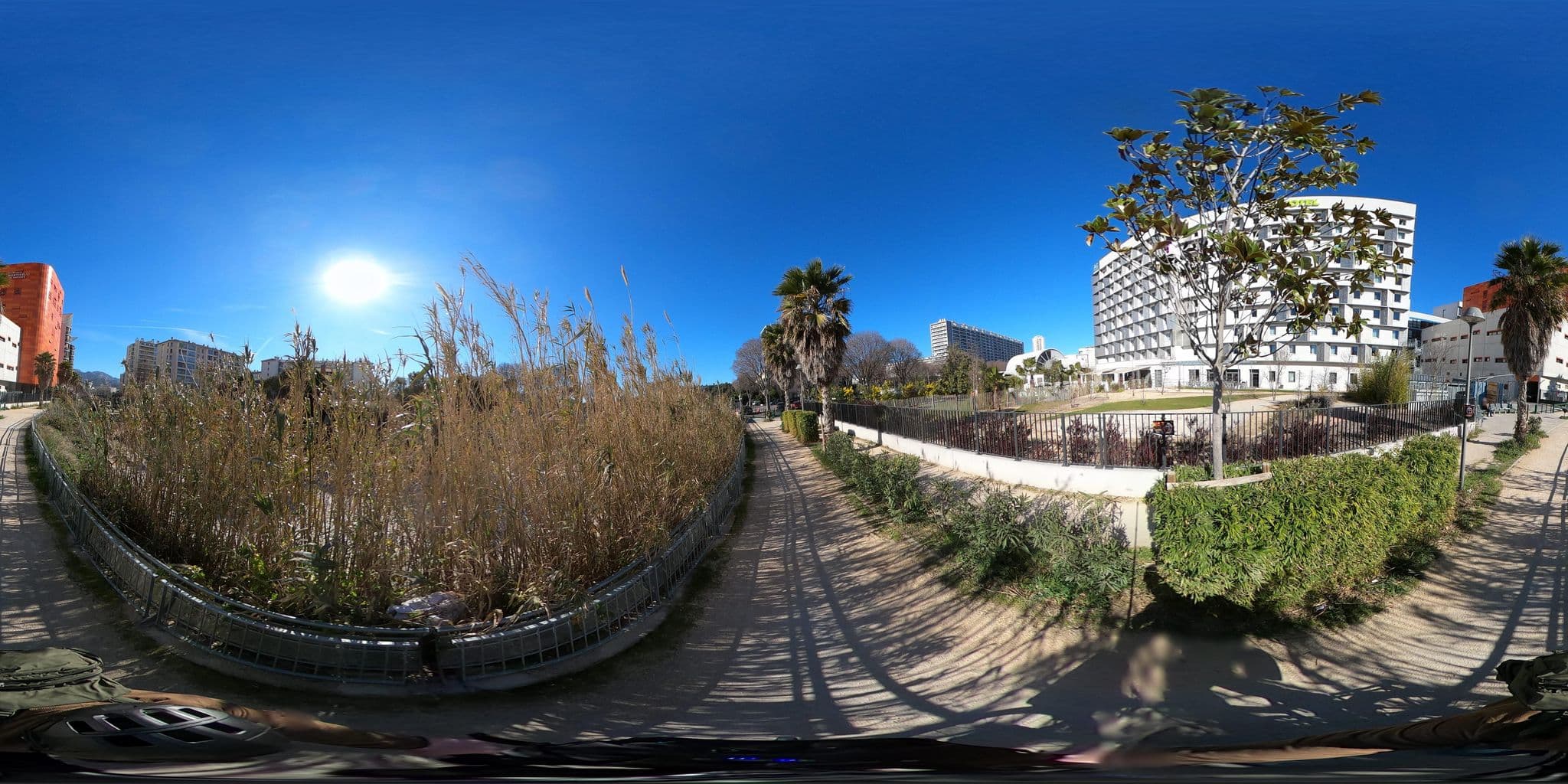 Street view near Apparteo Marseille, Saint-Giniez — © geovelo (CC BY-SA · Mapillary)