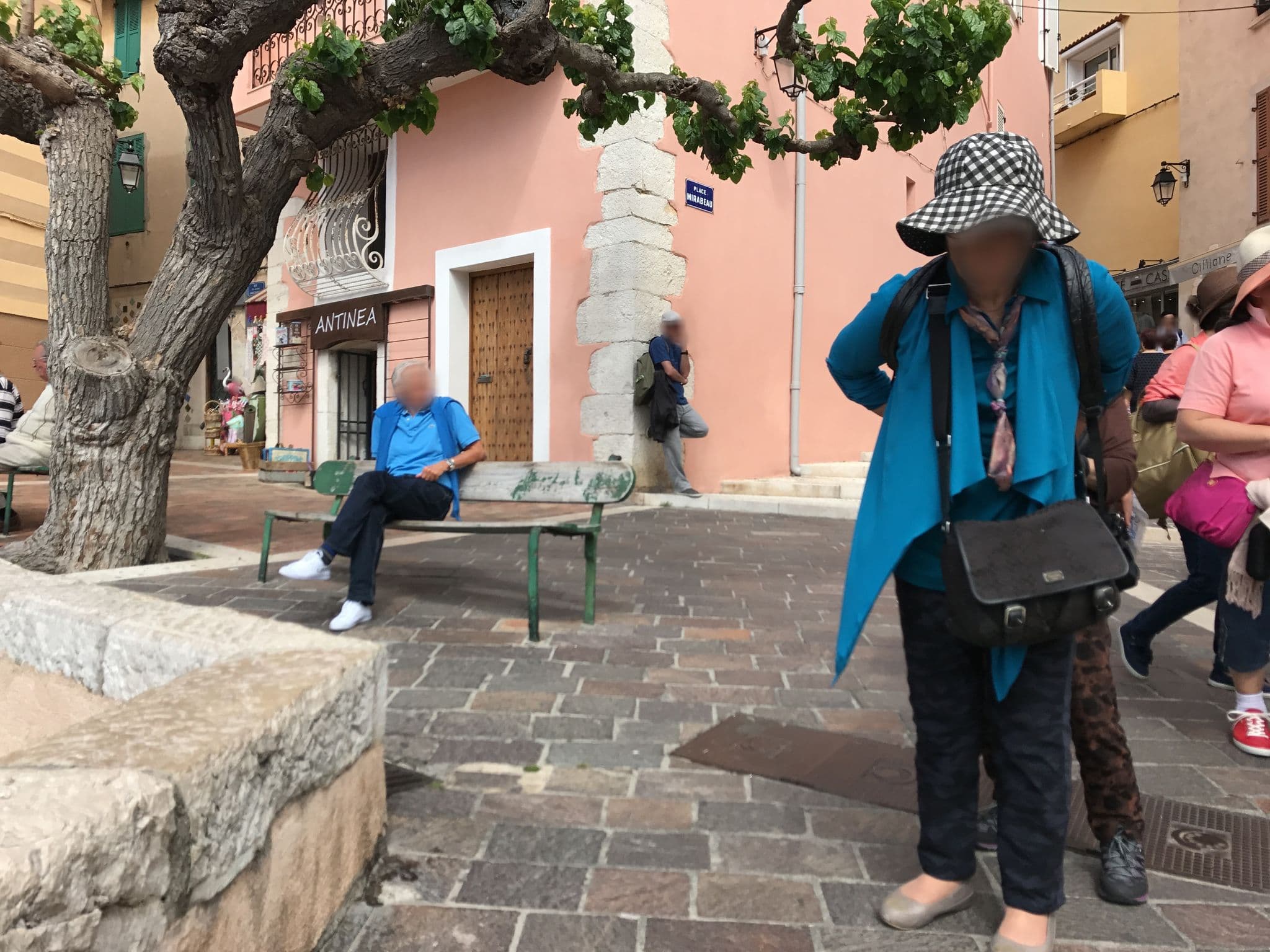 Street view near Mirabeau chambre meublé, Cassis — © thepriben (CC BY-SA · Mapillary)