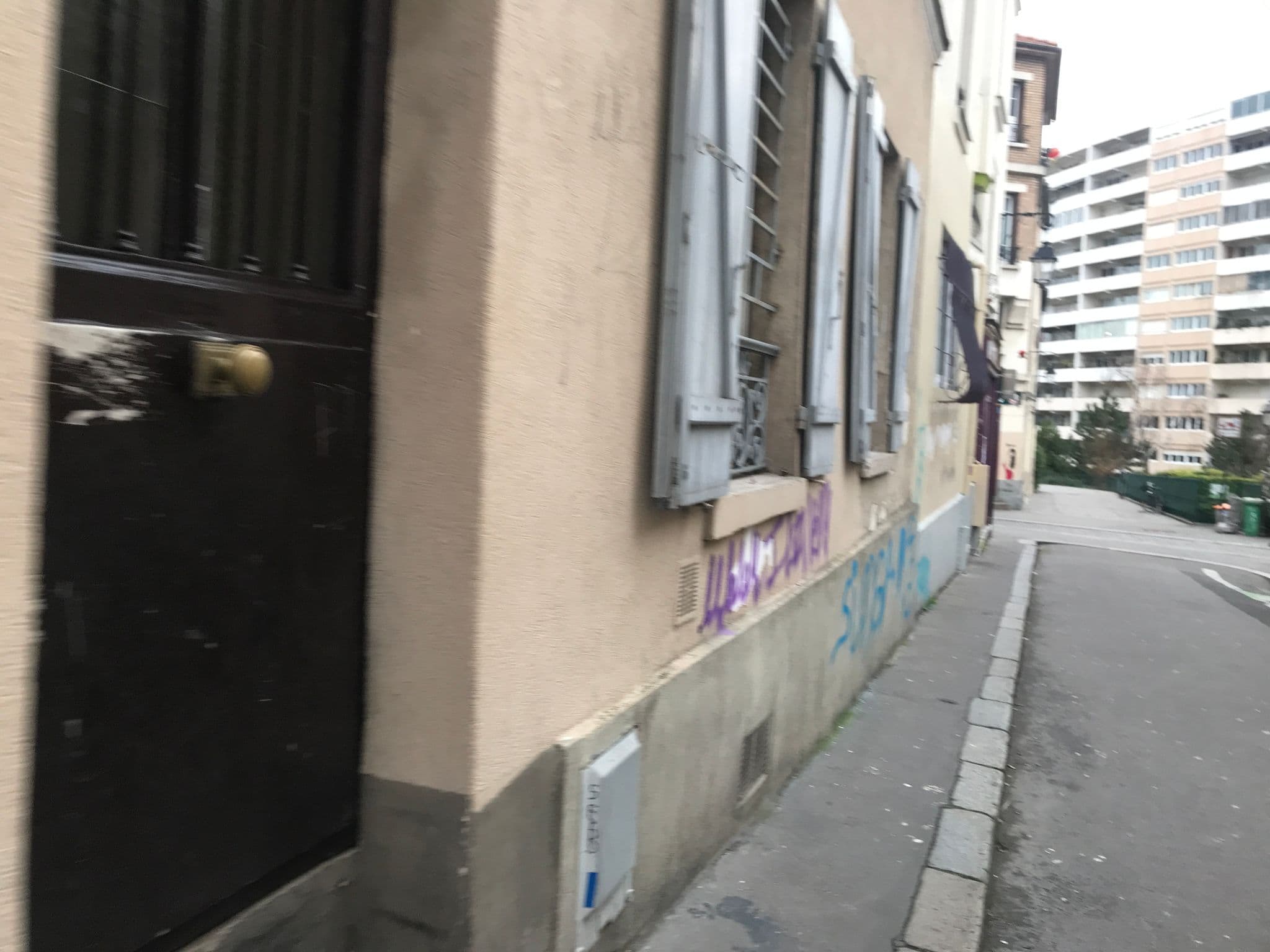 Street view near Résidence À la butte aux cailles, Maison Blanche — © mat813 (CC BY-SA · Mapillary)