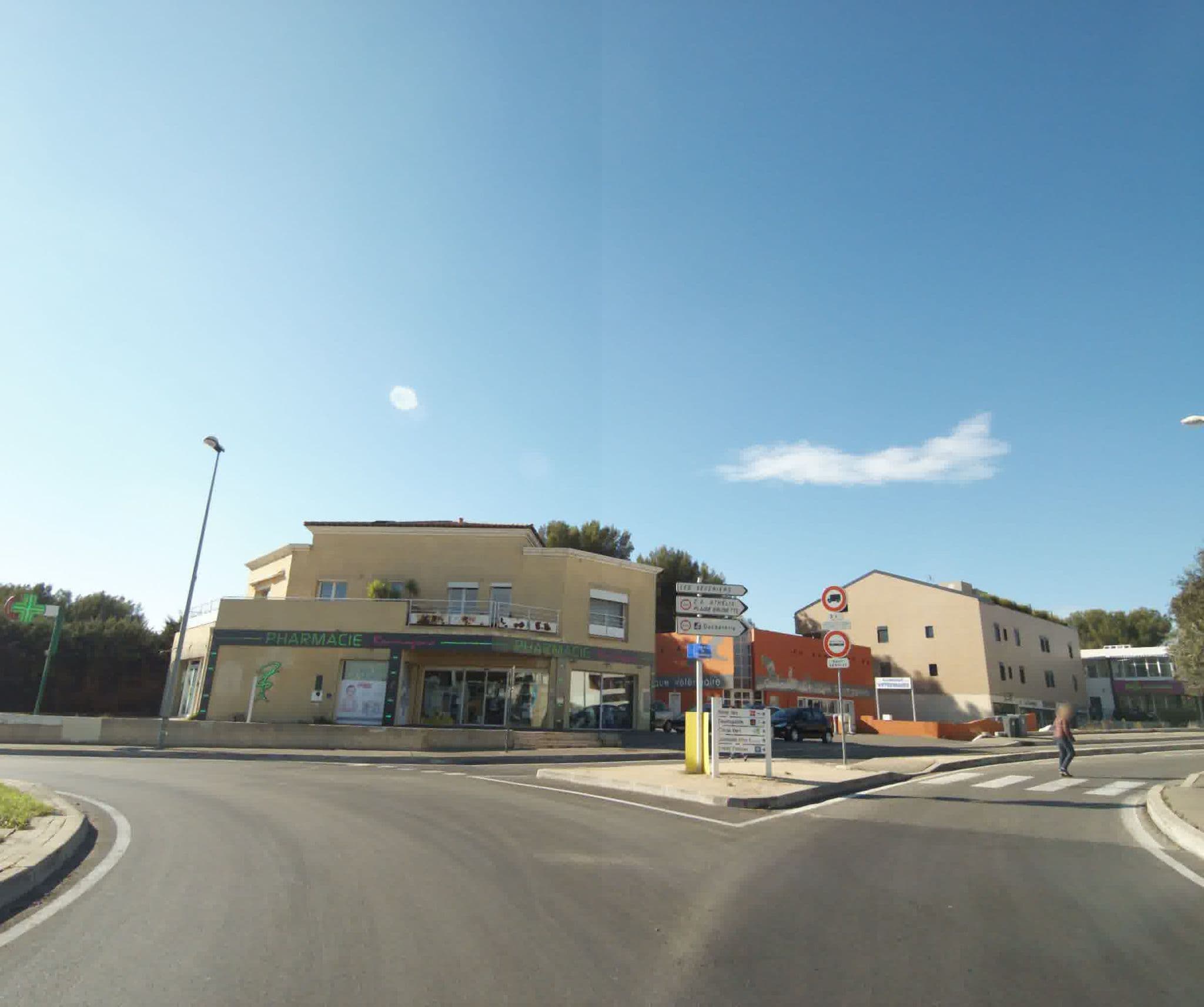 Street view near Comfort de Roumagoua, La Ciotat — © sogefi (CC BY-SA · Mapillary)