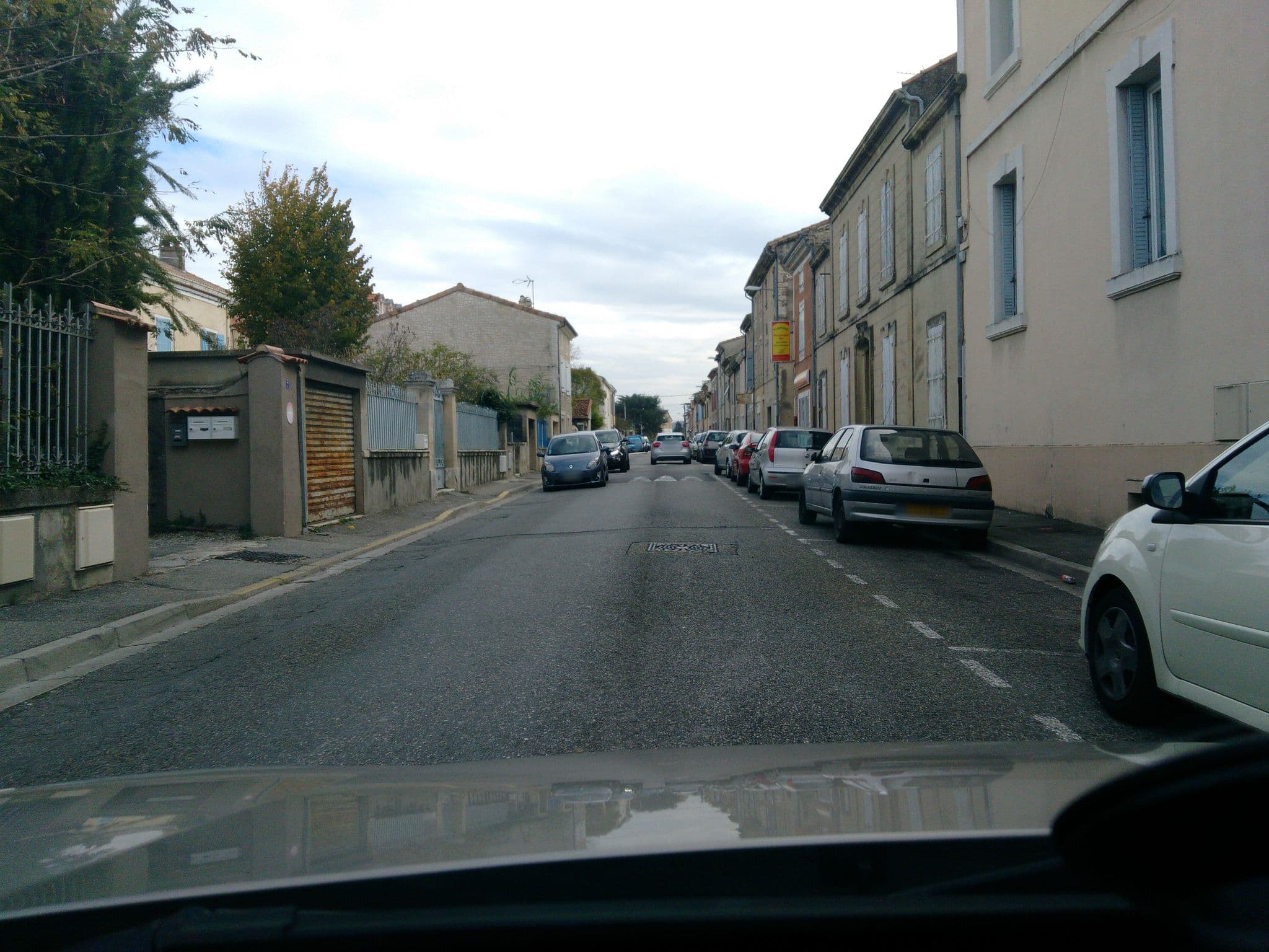 Street view near Maison Saint James - Chambres d'hôtes, Montélimar — © hedaide (CC BY-SA · Mapillary)
