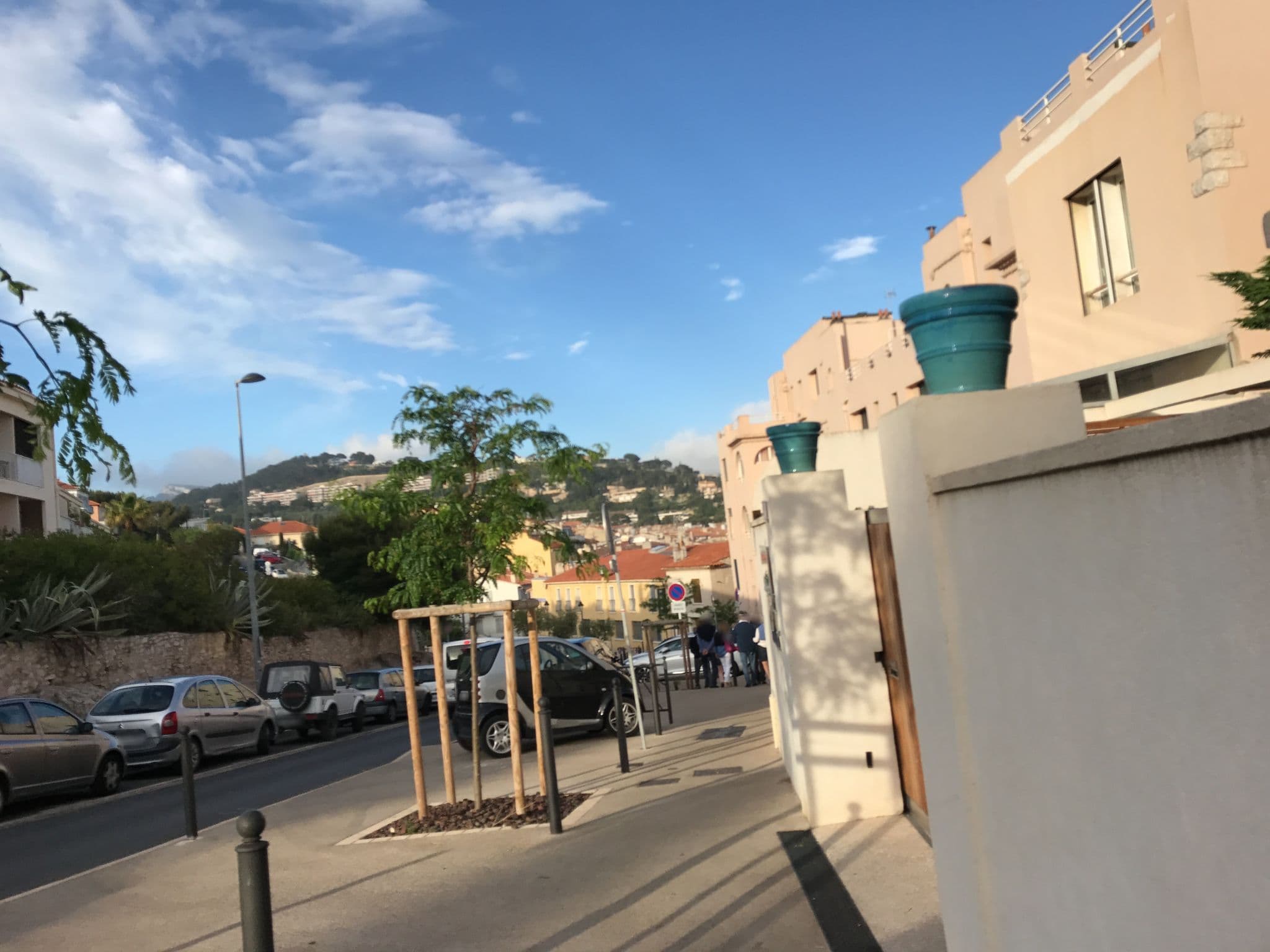 Street view near La Méduse chambre d'hôtes, Cassis — © thepriben (CC BY-SA · Mapillary)