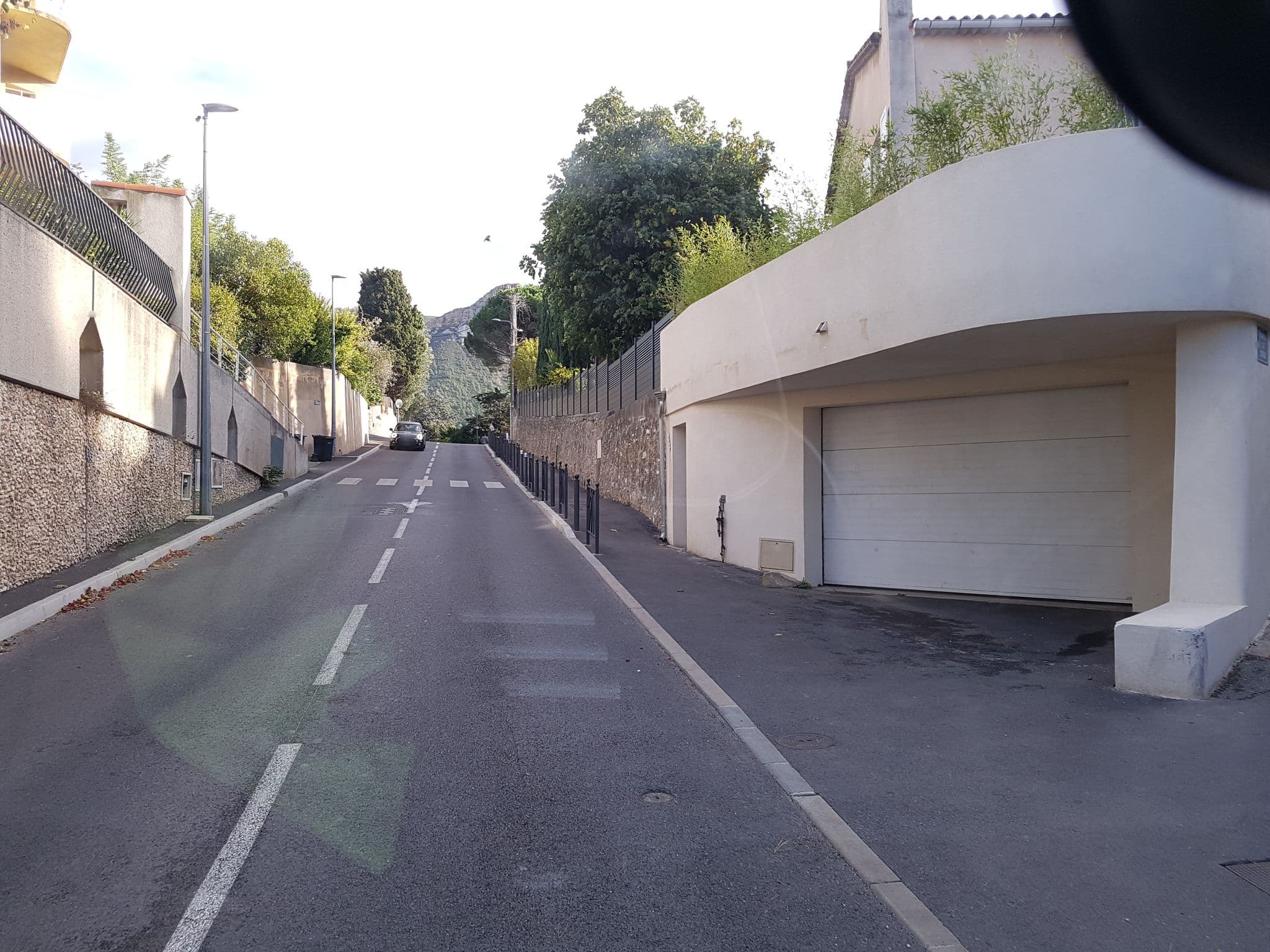 Street view near Chambre d'Hôtes Villa Montvert, Cassis — © bernardvoyageur (CC BY-SA · Mapillary)