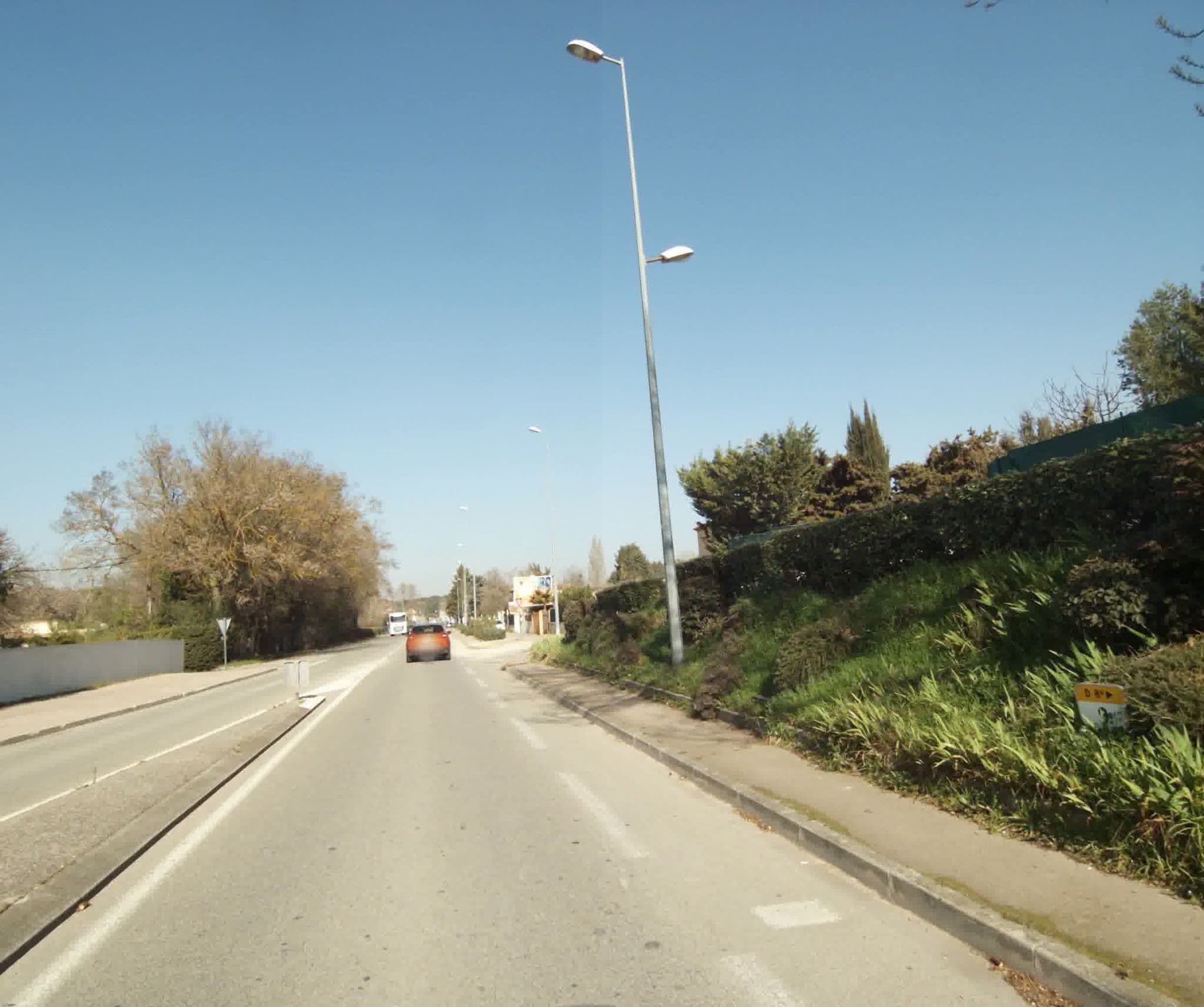 Street view near Hôtel Restaurant la Croix d'Or, Bouc-Bel-Air — © sogefi (CC BY-SA · Mapillary)