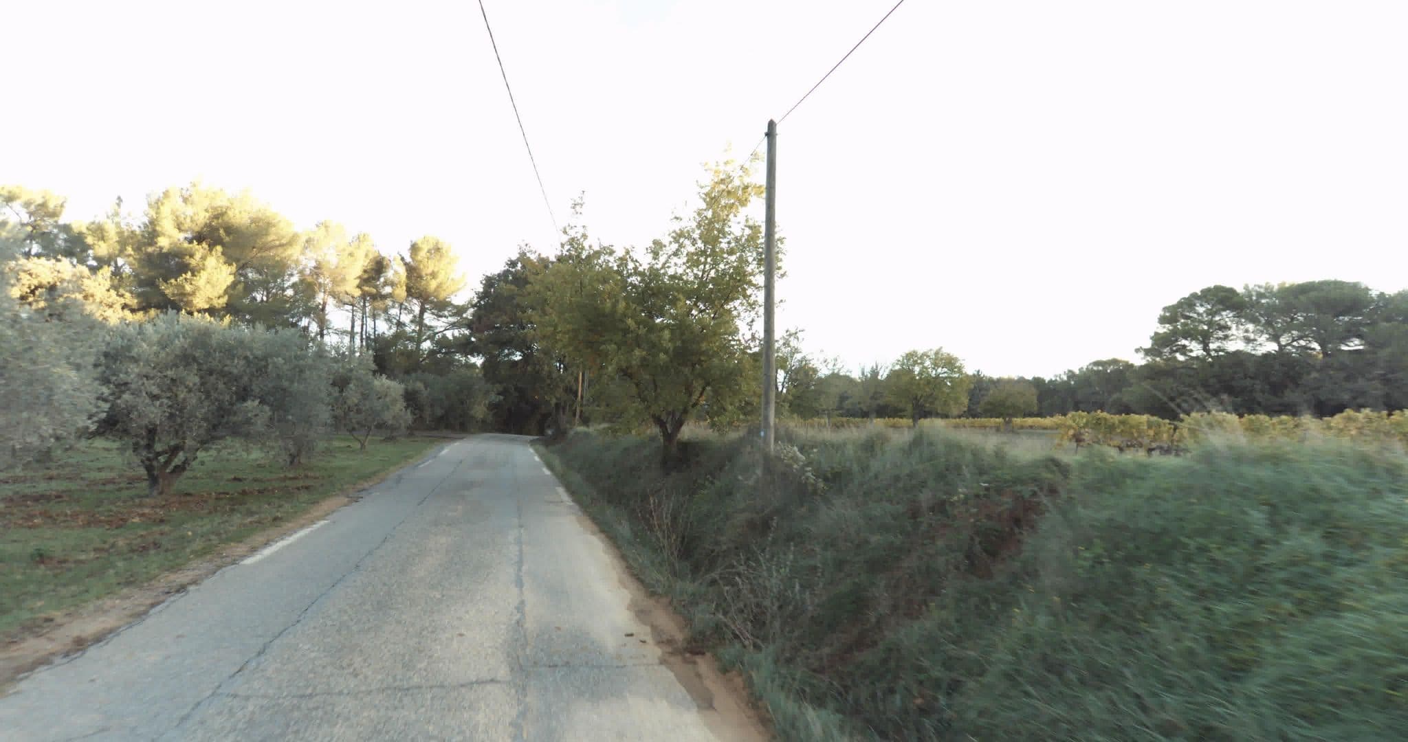 Street view near Mas Provençal avec une Belle Piscine Privée, Venelles — © sogefi (CC BY-SA · Mapillary)