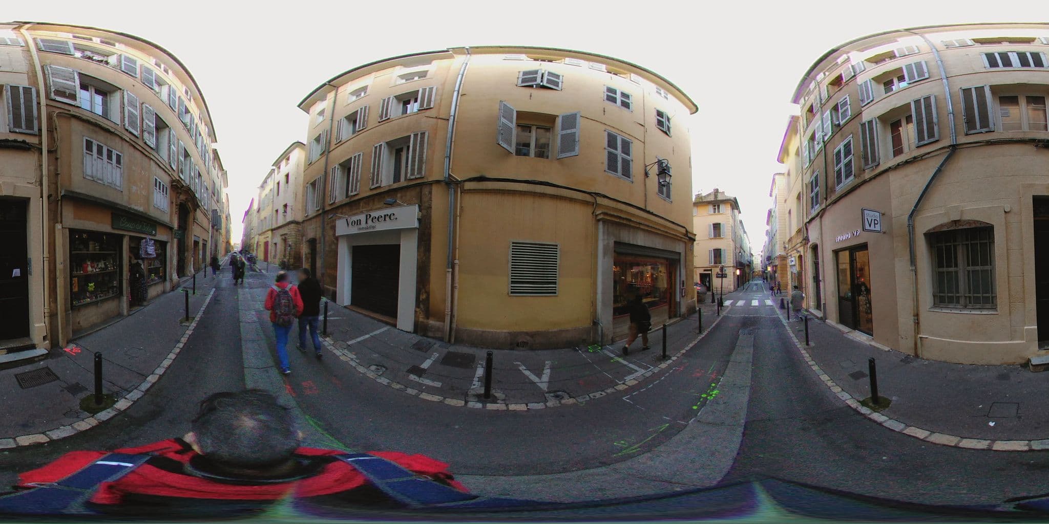 Street view near La Petite Maison de Carla, Aix-en-Provence — © zimmy (CC BY-SA · Mapillary)