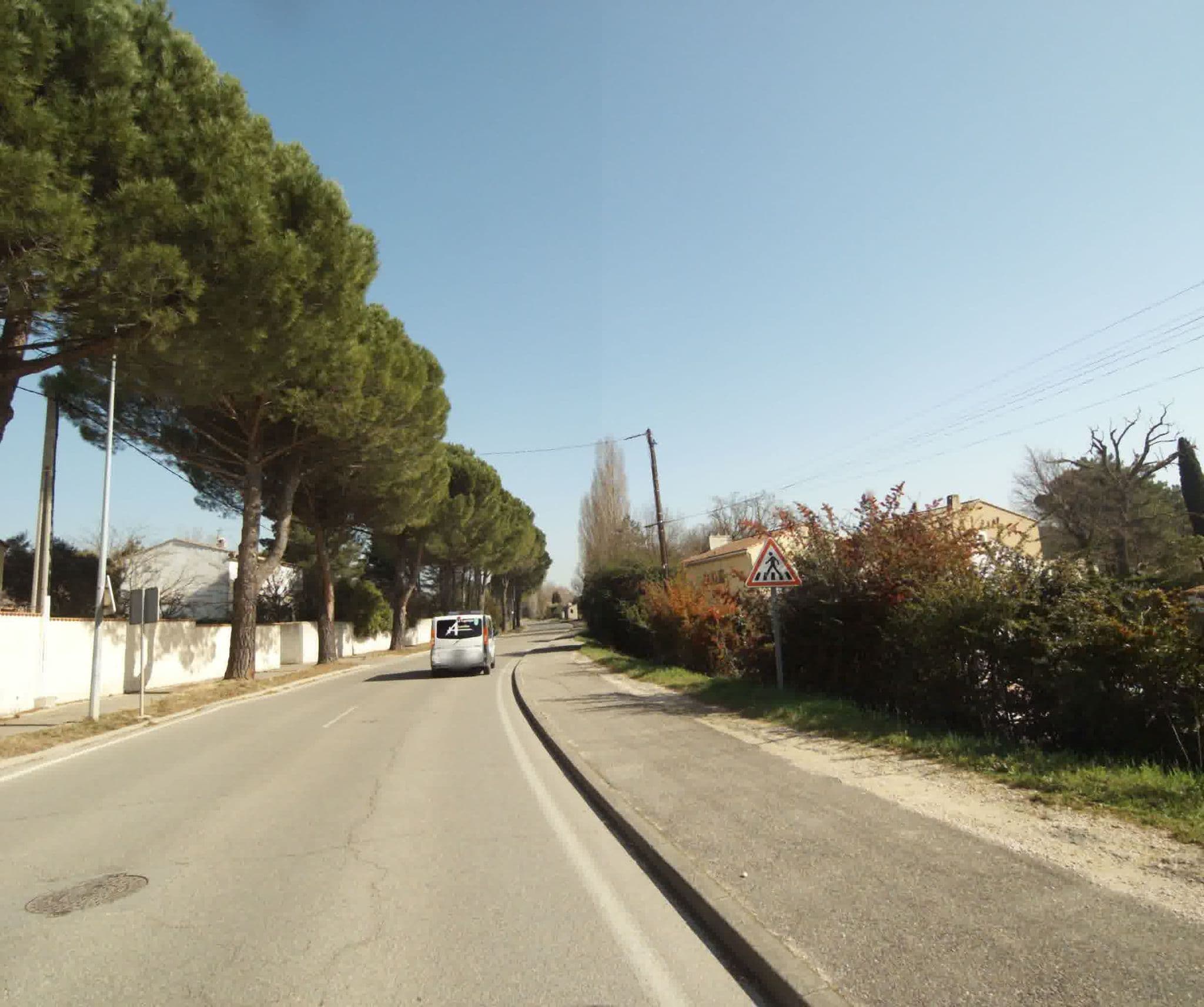 Street view near Invitez vous chez vous, Bouc-Bel-Air — © sogefi (CC BY-SA · Mapillary)