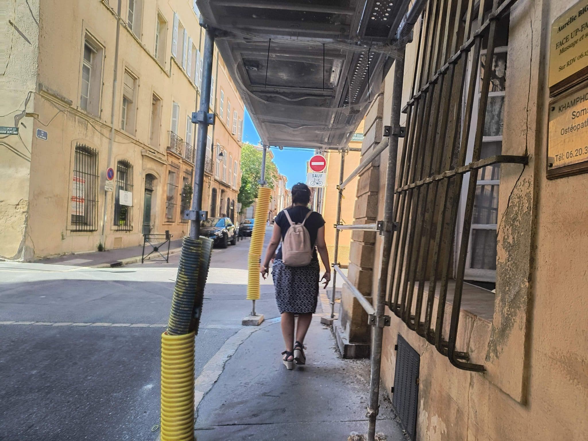 Street view near Villa Du Marie, Aix-en-Provence — © mapeadora (CC BY-SA · Mapillary)