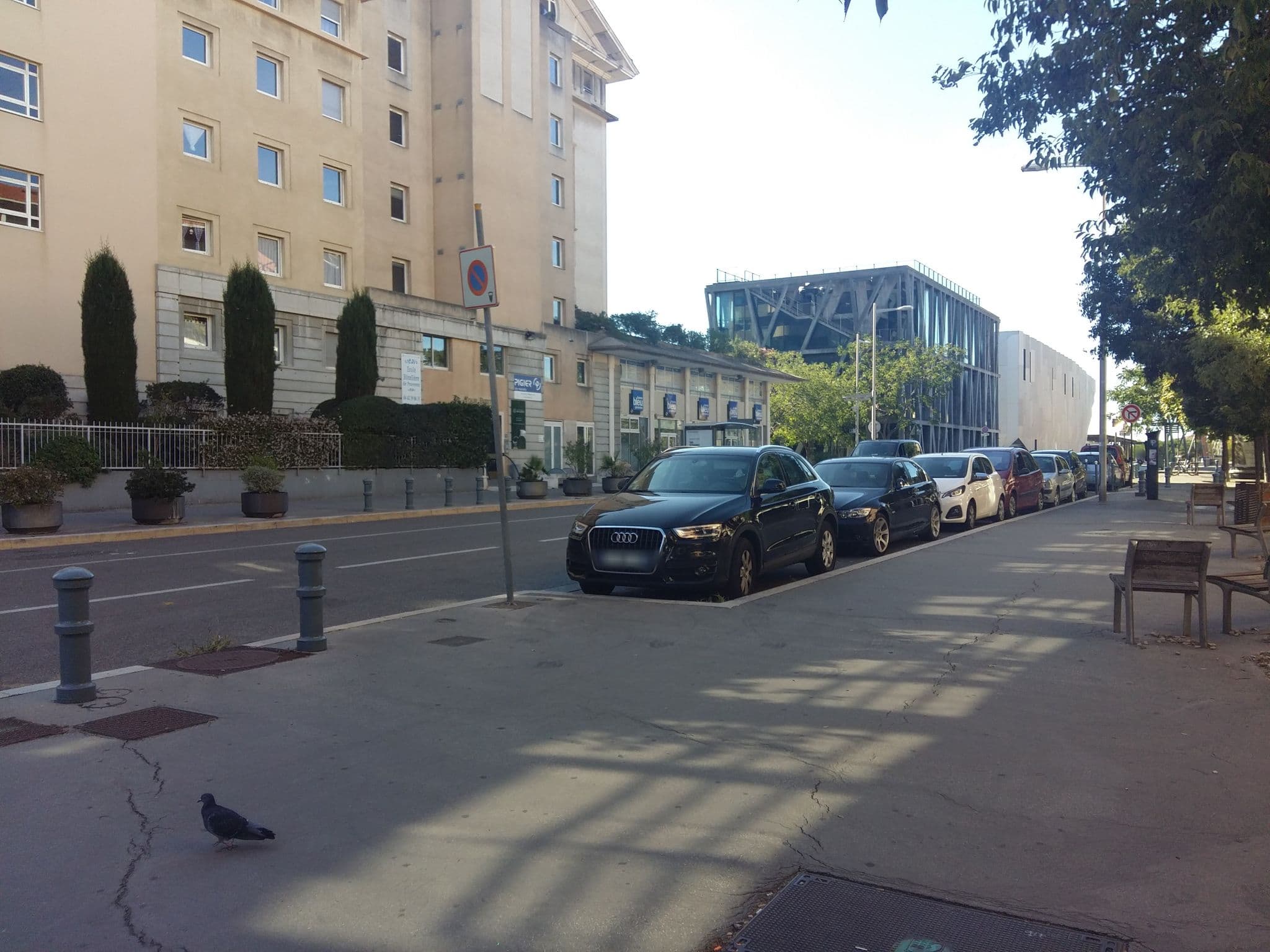 Street view near Séjours & Affaires Mirabeau, Aix-en-Provence — © zimmy (CC BY-SA · Mapillary)