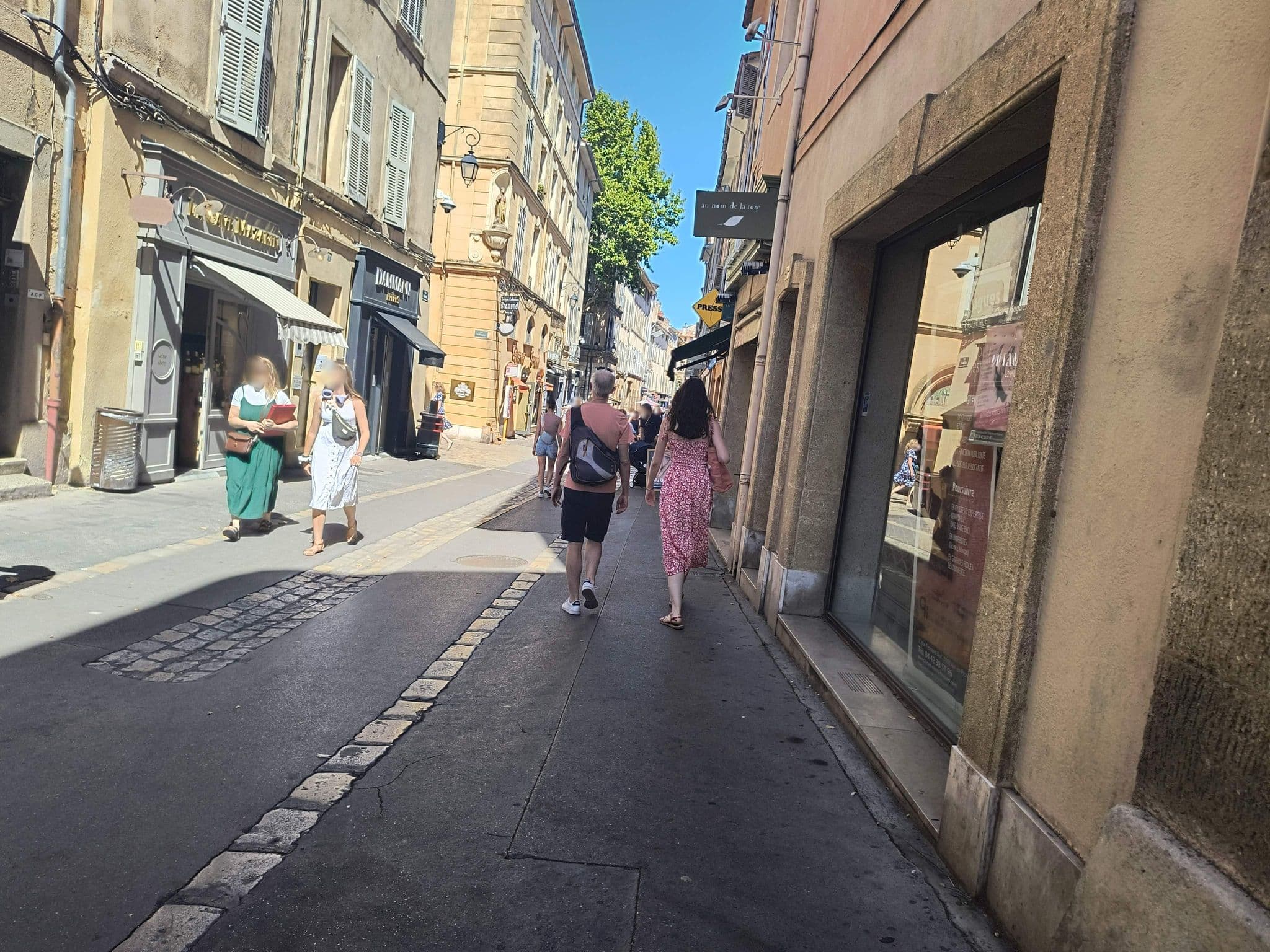 Street view near AirBnb Duts, Aix-en-Provence — © mapeadora (CC BY-SA · Mapillary)