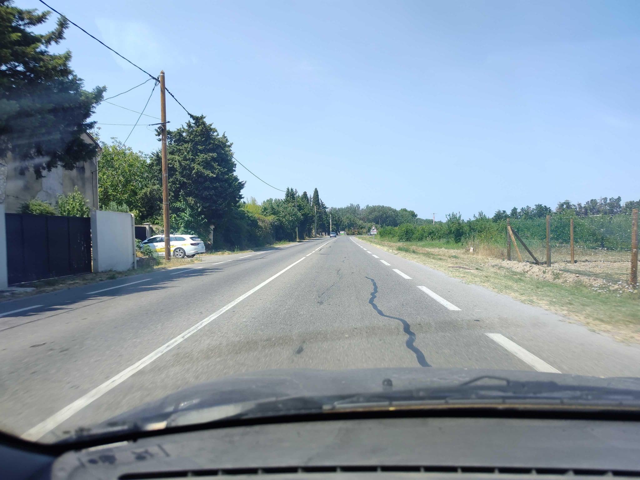 Street view near Domaine les Rivales, Cabannes — © zimmy (CC BY-SA · Mapillary)