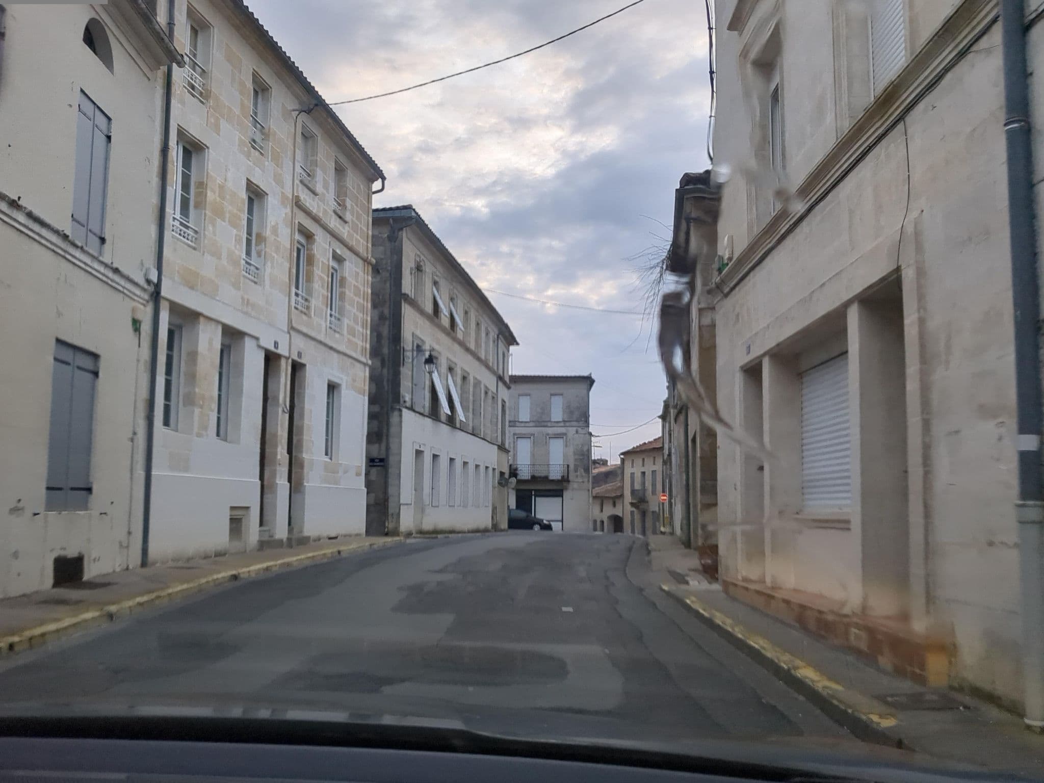 Street view near Résidence des Cigognes, Jonzac — © lmagreault (CC BY-SA · Mapillary)