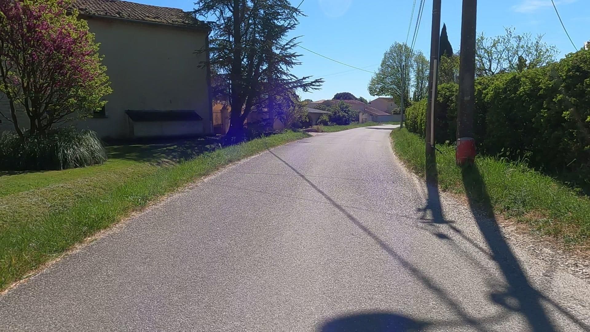 Street view near Mas Michel et Josiane, Monteux — © SIG_2-SORGUESDUCOMTAT (CC BY-SA · Mapillary)