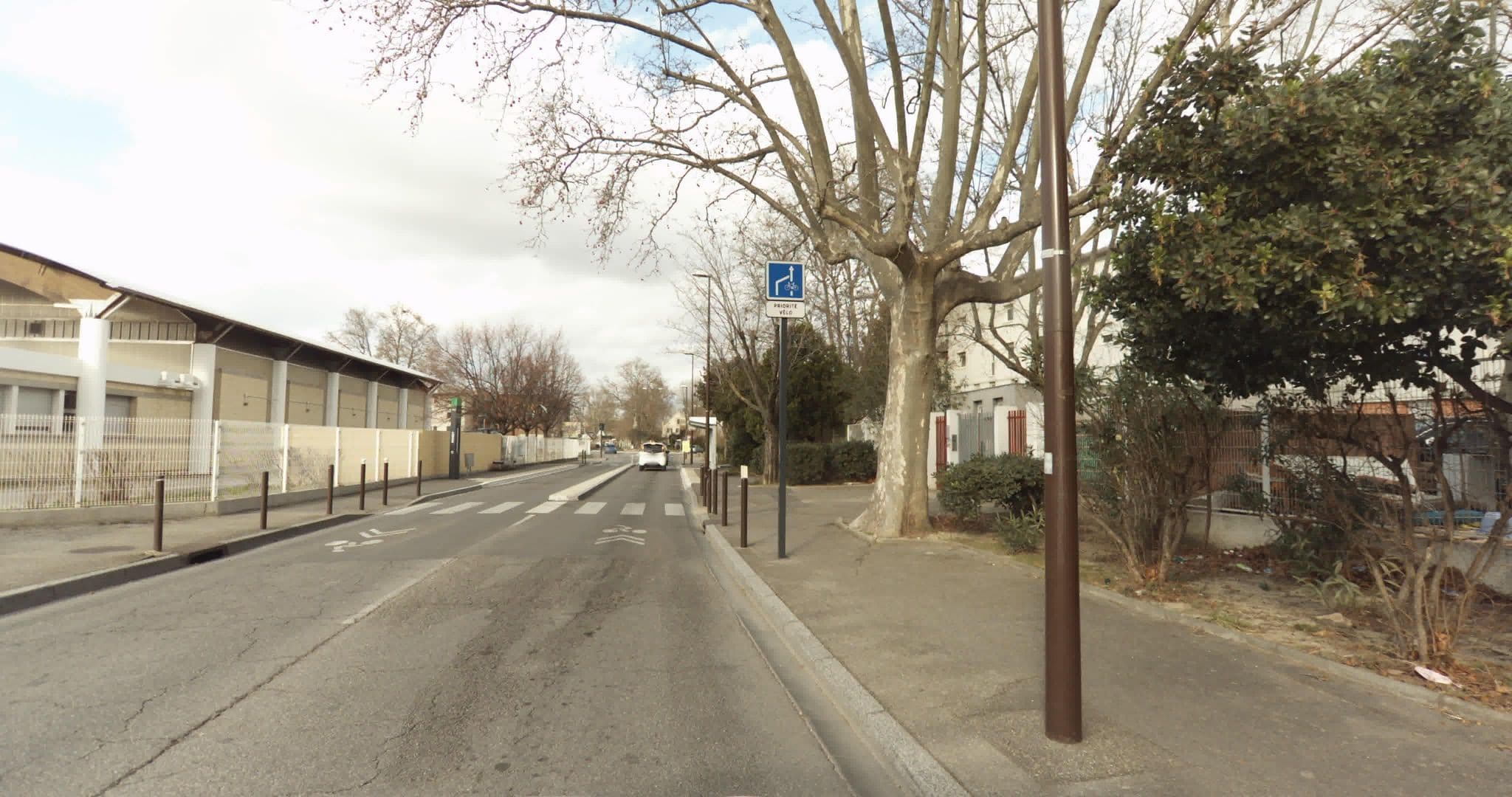 Street view near Appart'Study, Avignon — © sogefi (CC BY-SA · Mapillary)