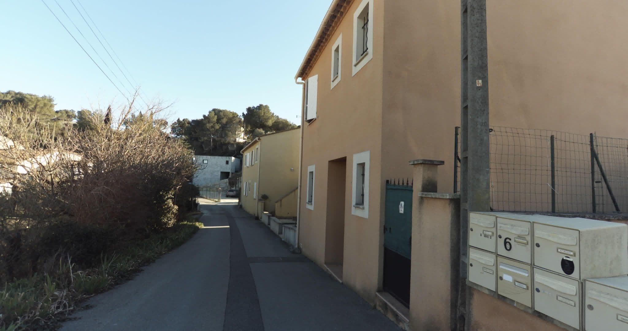 Street view near La Paloma, Barbentane — © sogefi (CC BY-SA · Mapillary)