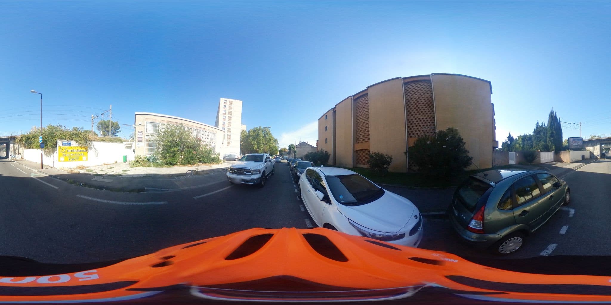 Street view near Joli Studio Avec Jardinet, Avignon — © alexavignon (CC BY-SA · Mapillary)