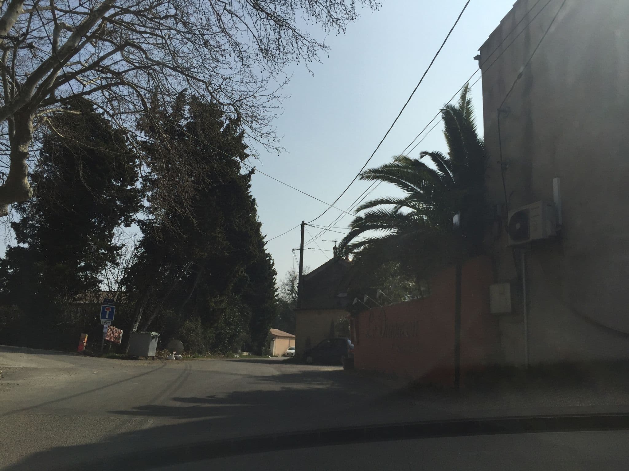 Street view near Avignon Campagne, Avignon — © zimmy (CC BY-SA · Mapillary)