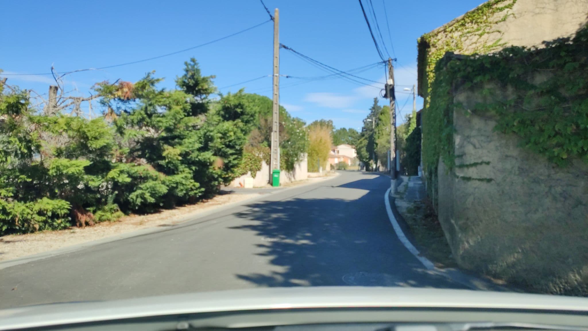 Street view near Berne &Michel, Montfavet — © pol21 (CC BY-SA · Mapillary)