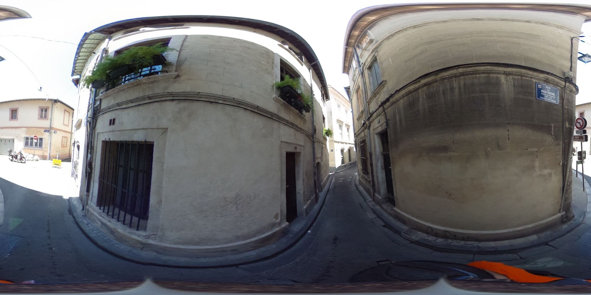 Street view near La Ferme, Avignon — © zimmy (CC BY-SA · Mapillary)