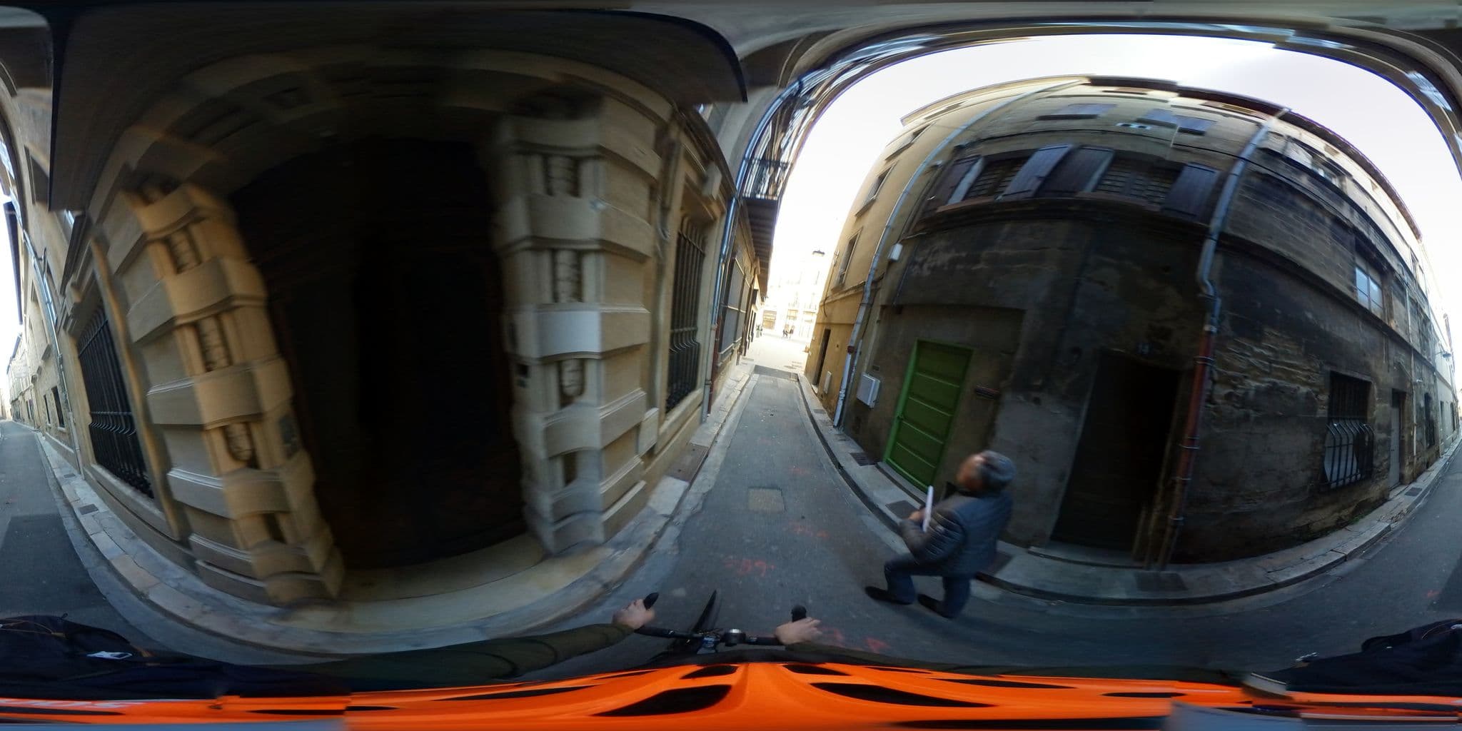Street view near NOUVELLES-FRONTIERES, Avignon — © alexavignon (CC BY-SA · Mapillary)