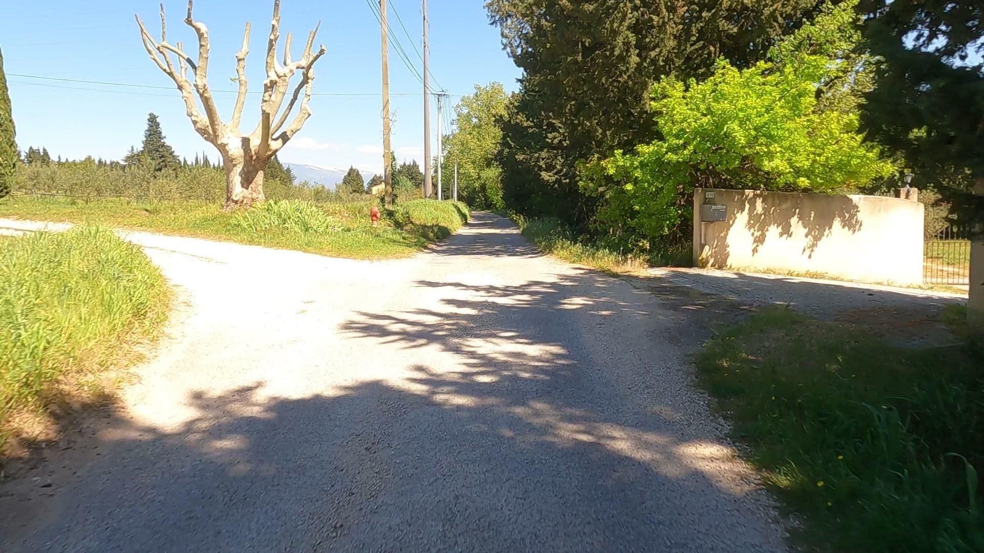 Street view near L'oustau Safr'ane, Monteux — © SIG_2-SORGUESDUCOMTAT (CC BY-SA · Mapillary)