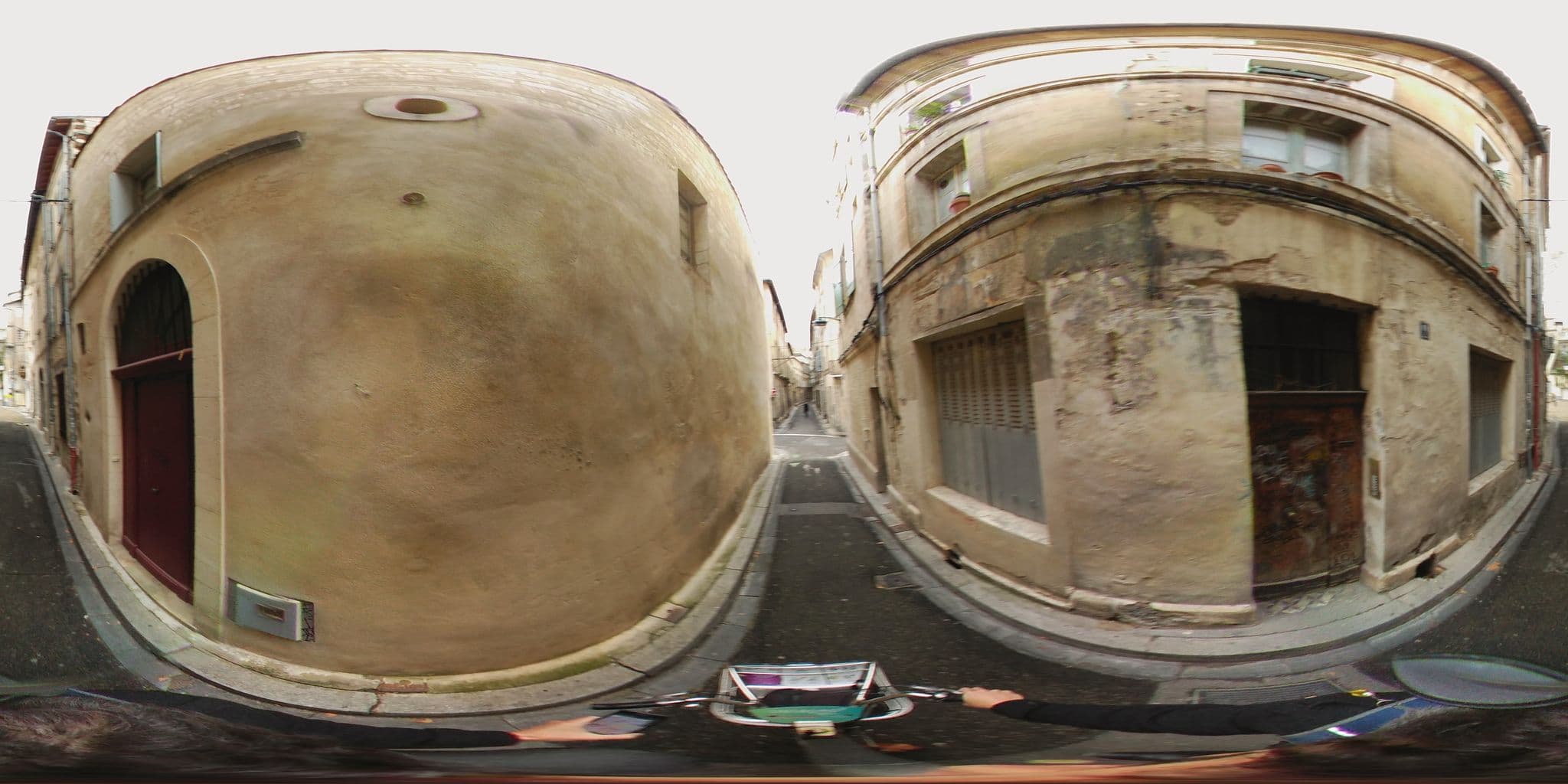 Street view near Appartements De La Banasterie 123 Avignon, Avignon — © zimmy (CC BY-SA · Mapillary)