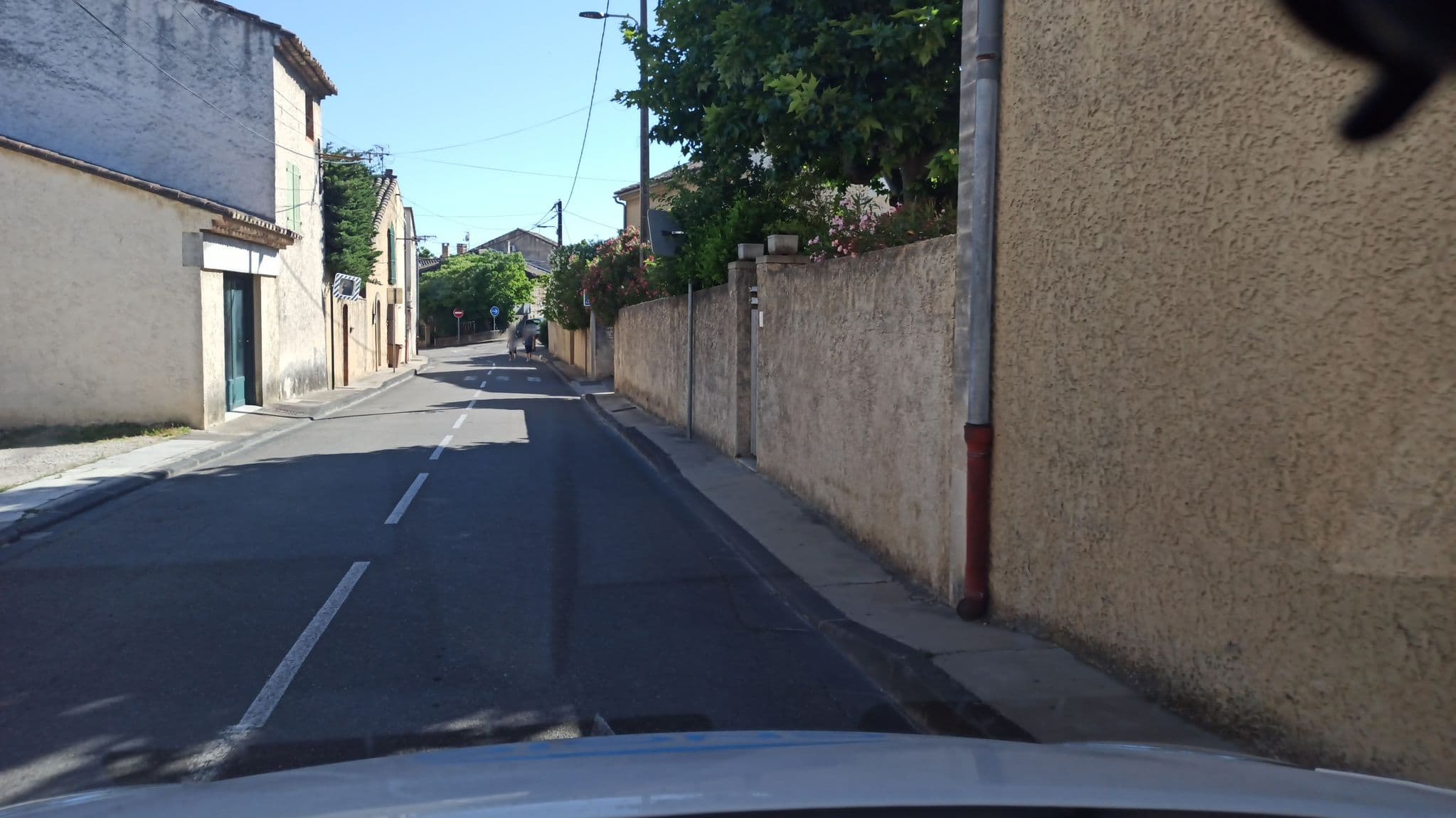 Street view near Balestri Denis, Vedène — © pol21 (CC BY-SA · Mapillary)