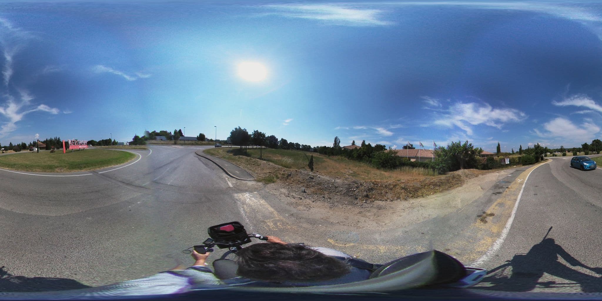 Street view near Best Western Hôtel, Noves — © zimmy (CC BY-SA · Mapillary)
