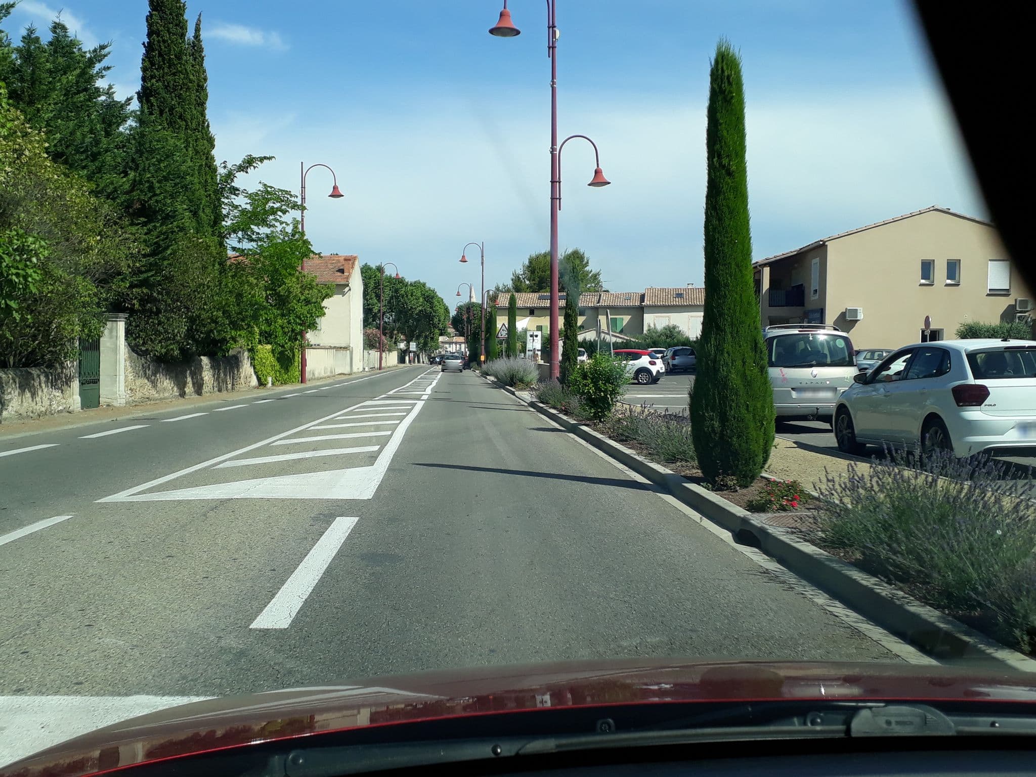 Street view near La Maison de Suzon, Aubignan — © lcarrier (CC BY-SA · Mapillary)