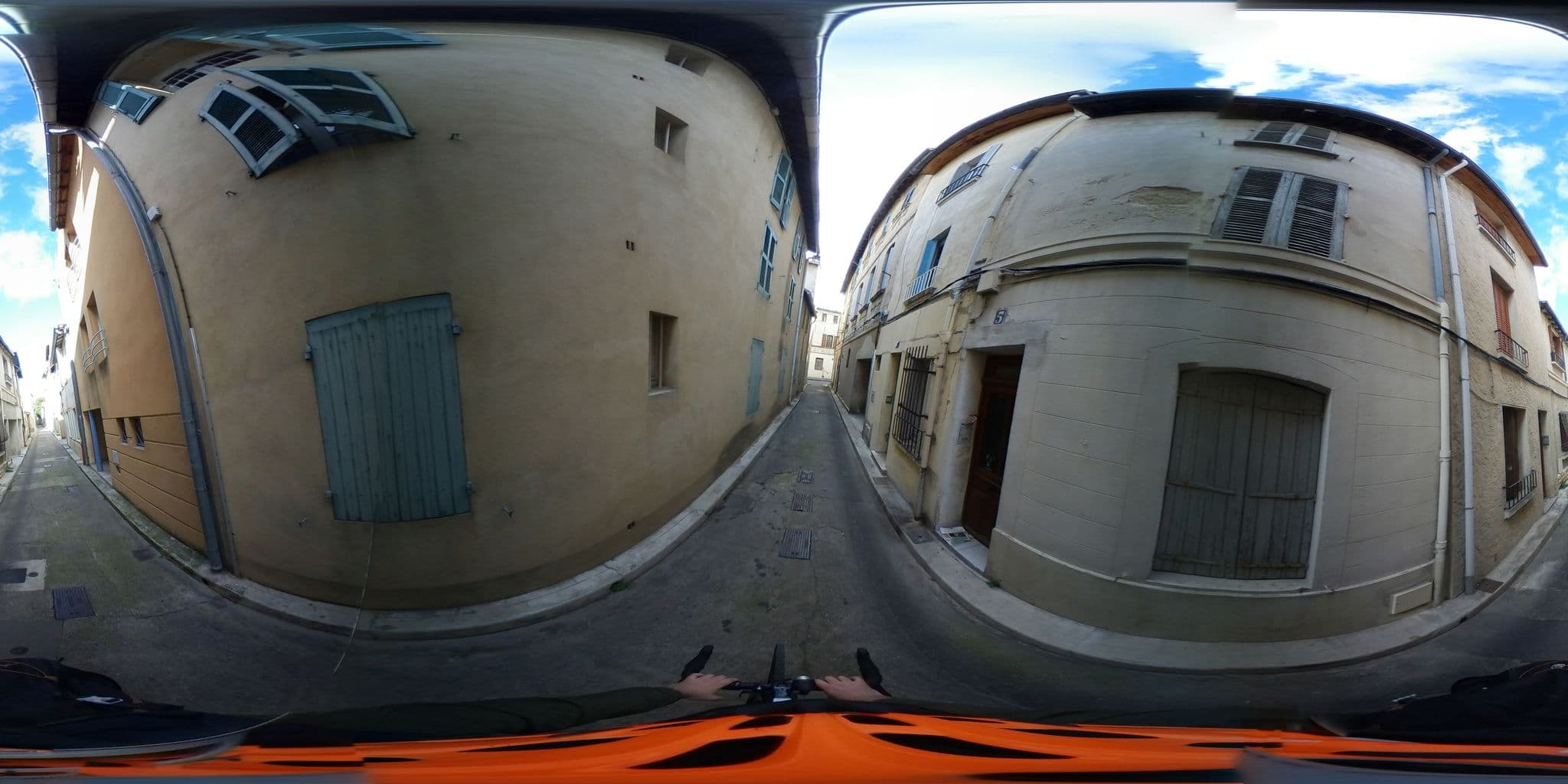 Street view near Appartement Belle Croix, Avignon — © alexavignon (CC BY-SA · Mapillary)