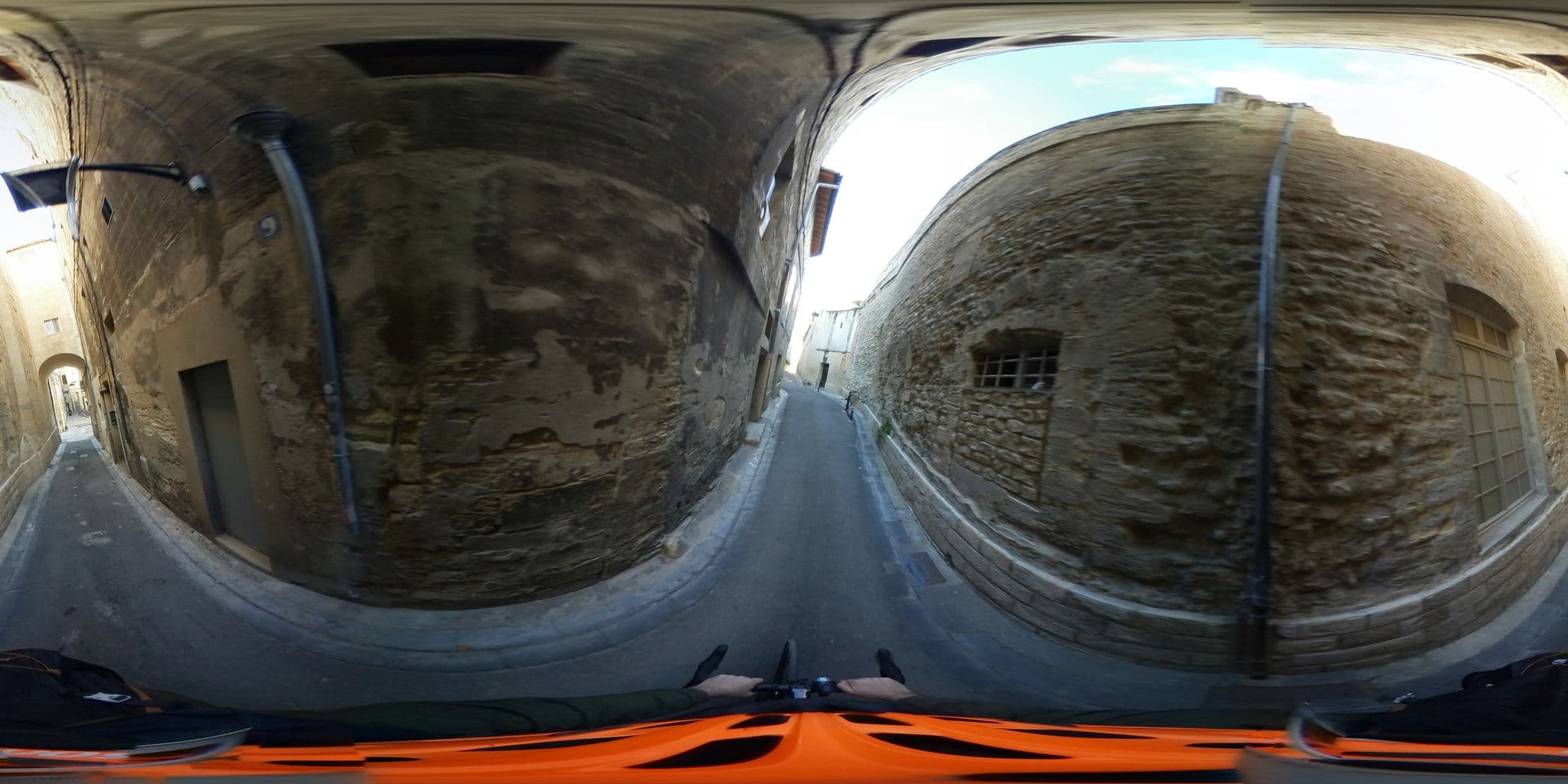 Street view near Hotel De Mons Avignon, Avignon — © alexavignon (CC BY-SA · Mapillary)
