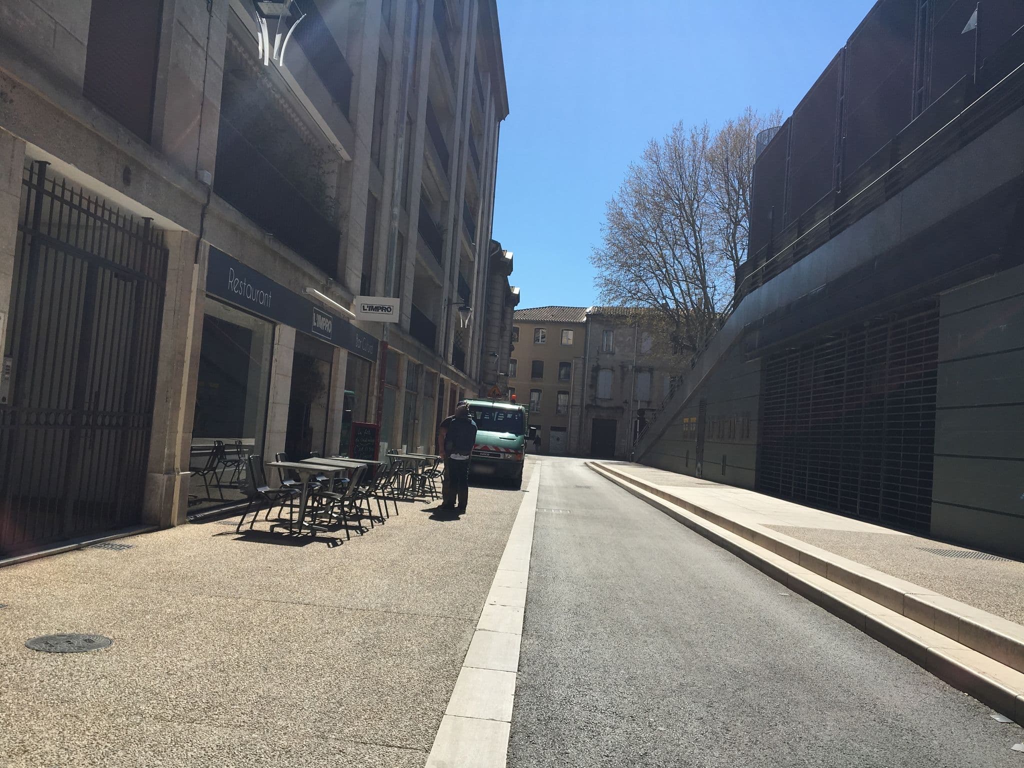 Street view near Hyper Centre d'Avignon, Avignon — © zimmy (CC BY-SA · Mapillary)