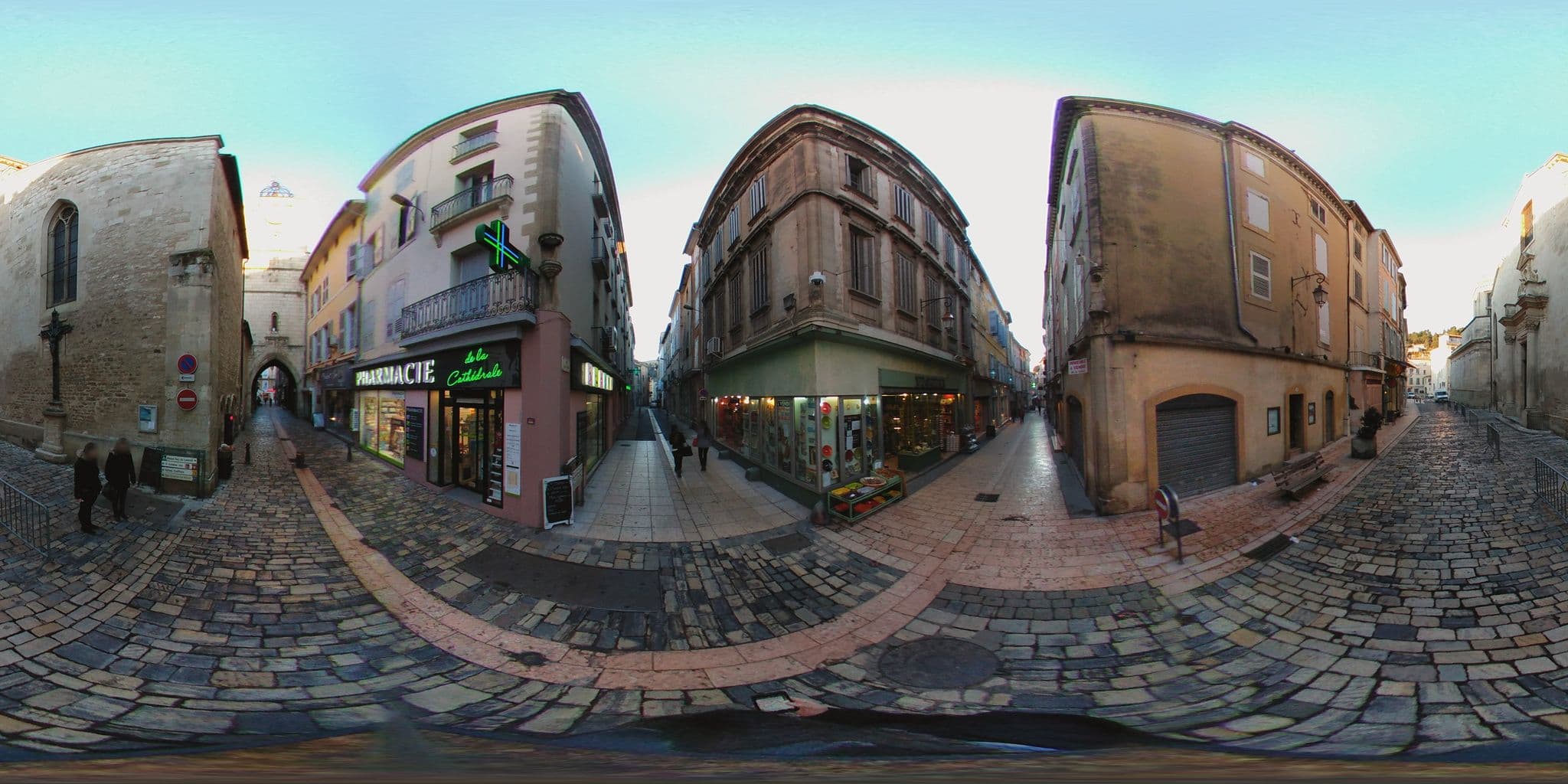 Street view near Triplex Sainte Anne, Apt — © zimmy (CC BY-SA · Mapillary)