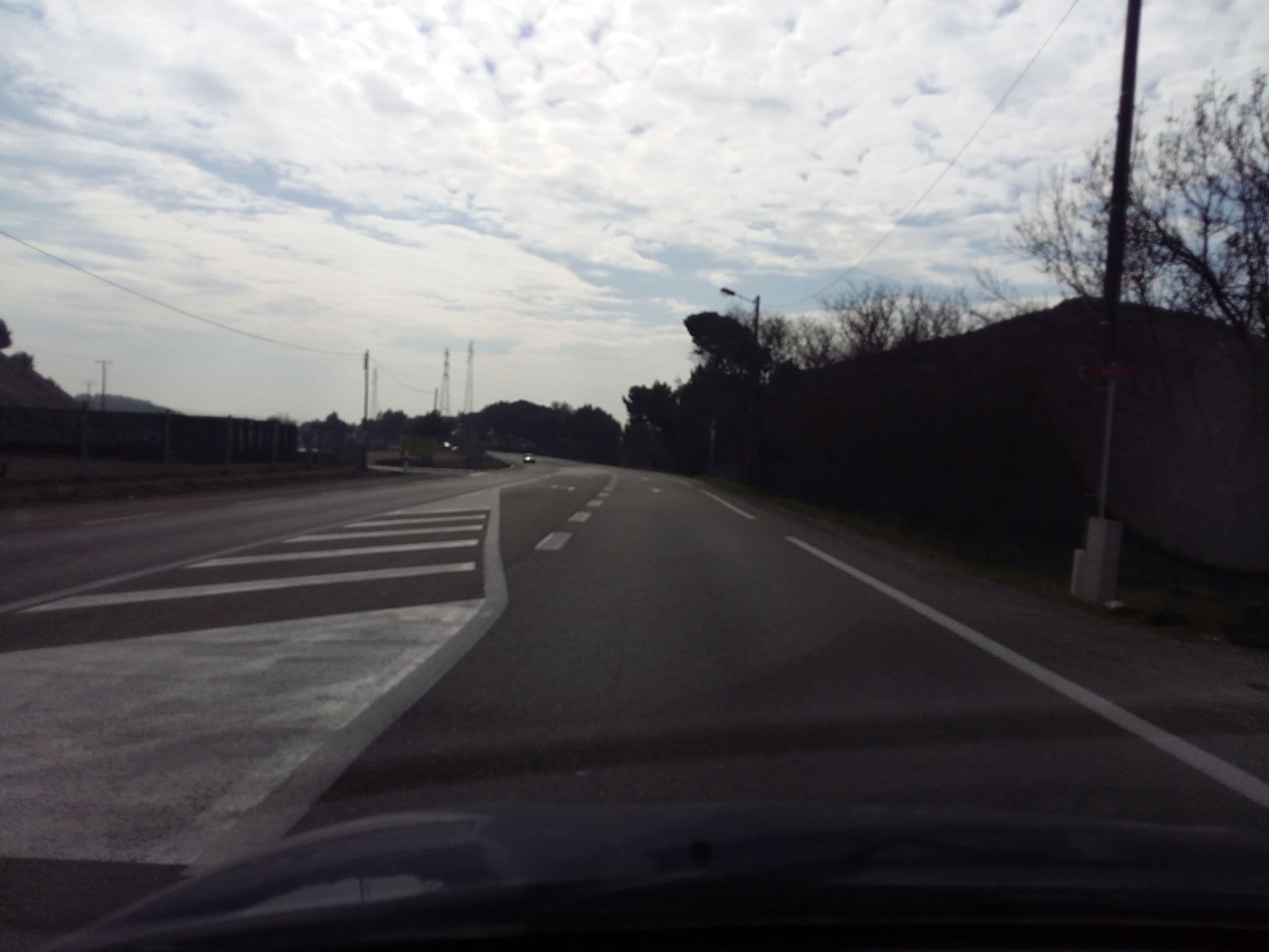 Street view near Best Western Hôtel, Lamanon — © zimmy (CC BY-SA · Mapillary)