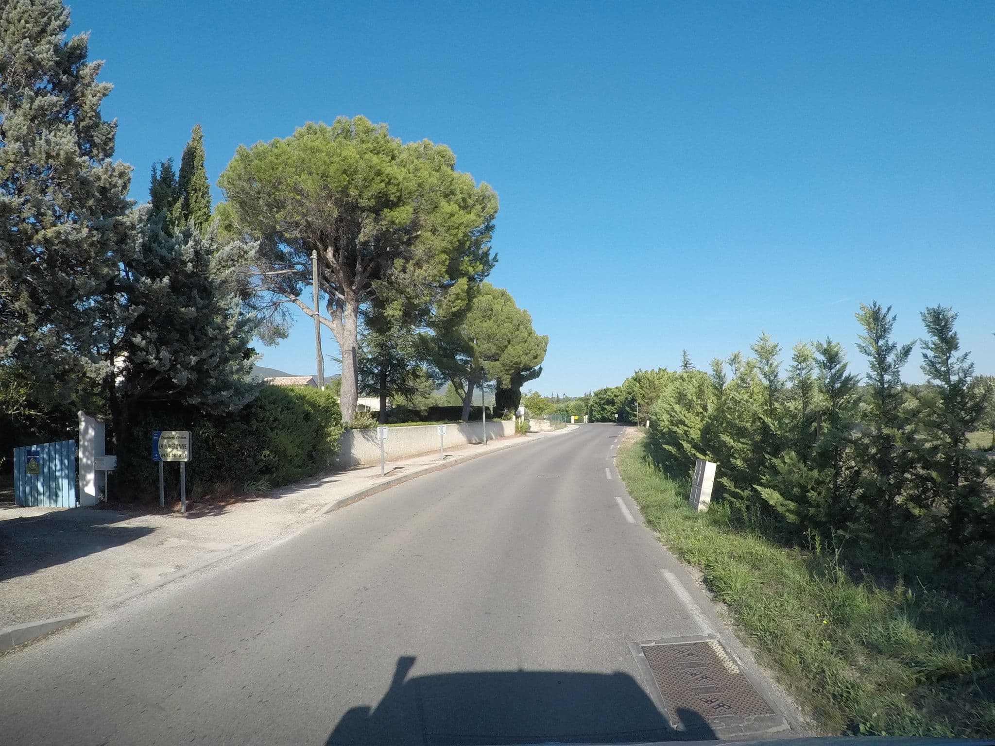 Street view near La Lubéronne, Lourmarin — © yaron (CC BY-SA · Mapillary)