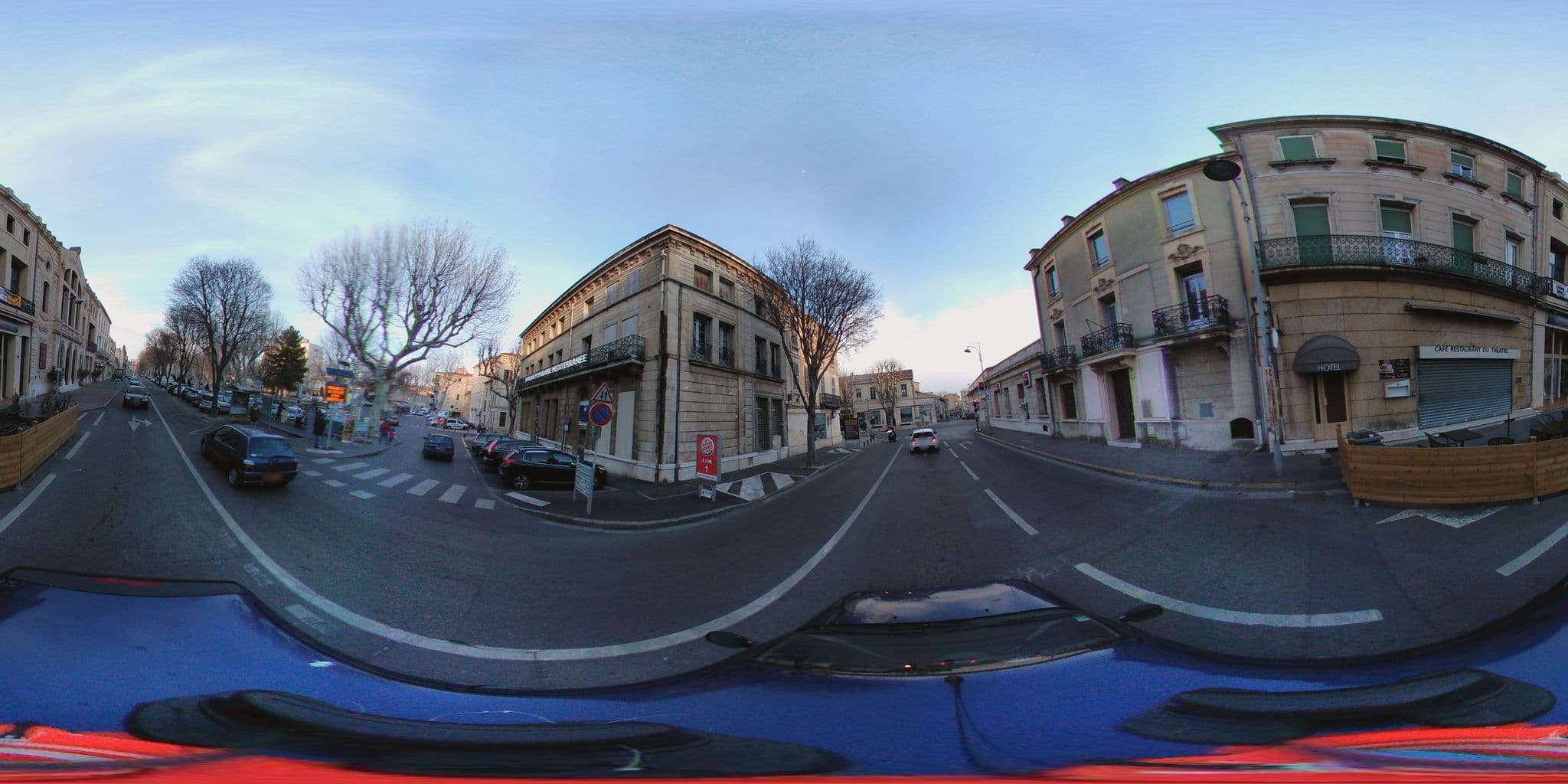 Street view near Hôtel du Theatre, Salon-de-Provence — © zimmy (CC BY-SA · Mapillary)