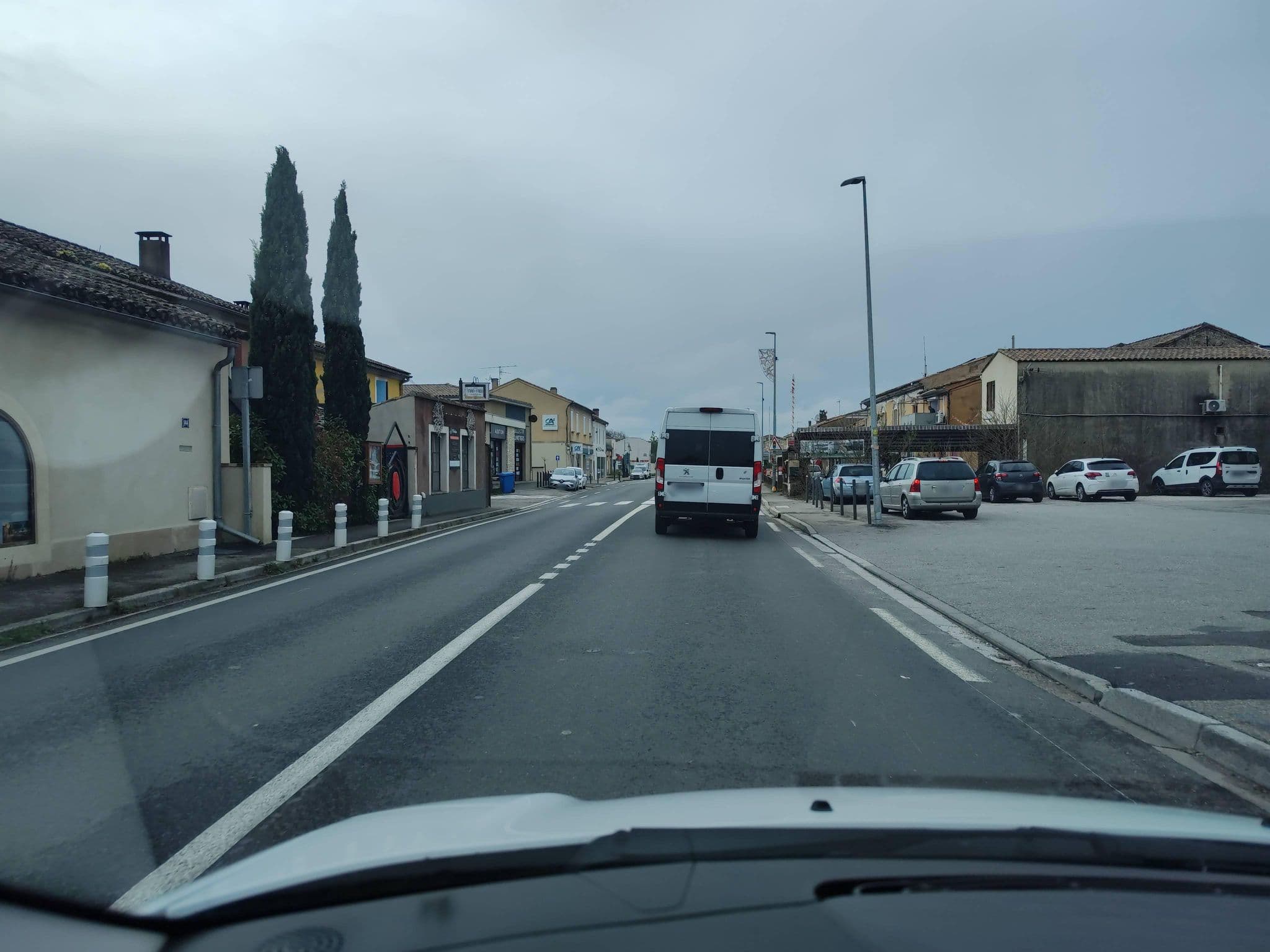 Street view near Hôtel Restaurant l'Oasis, Maubec — © zimmy (CC BY-SA · Mapillary)