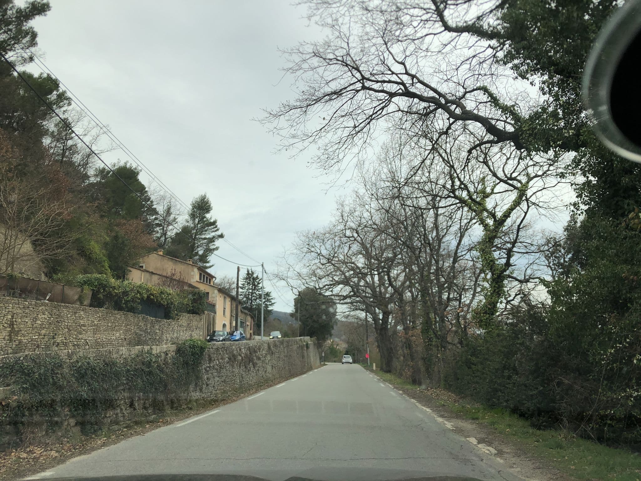 Street view near les terrasses du luberon, Bonnieux — © multimaze (CC BY-SA · Mapillary)