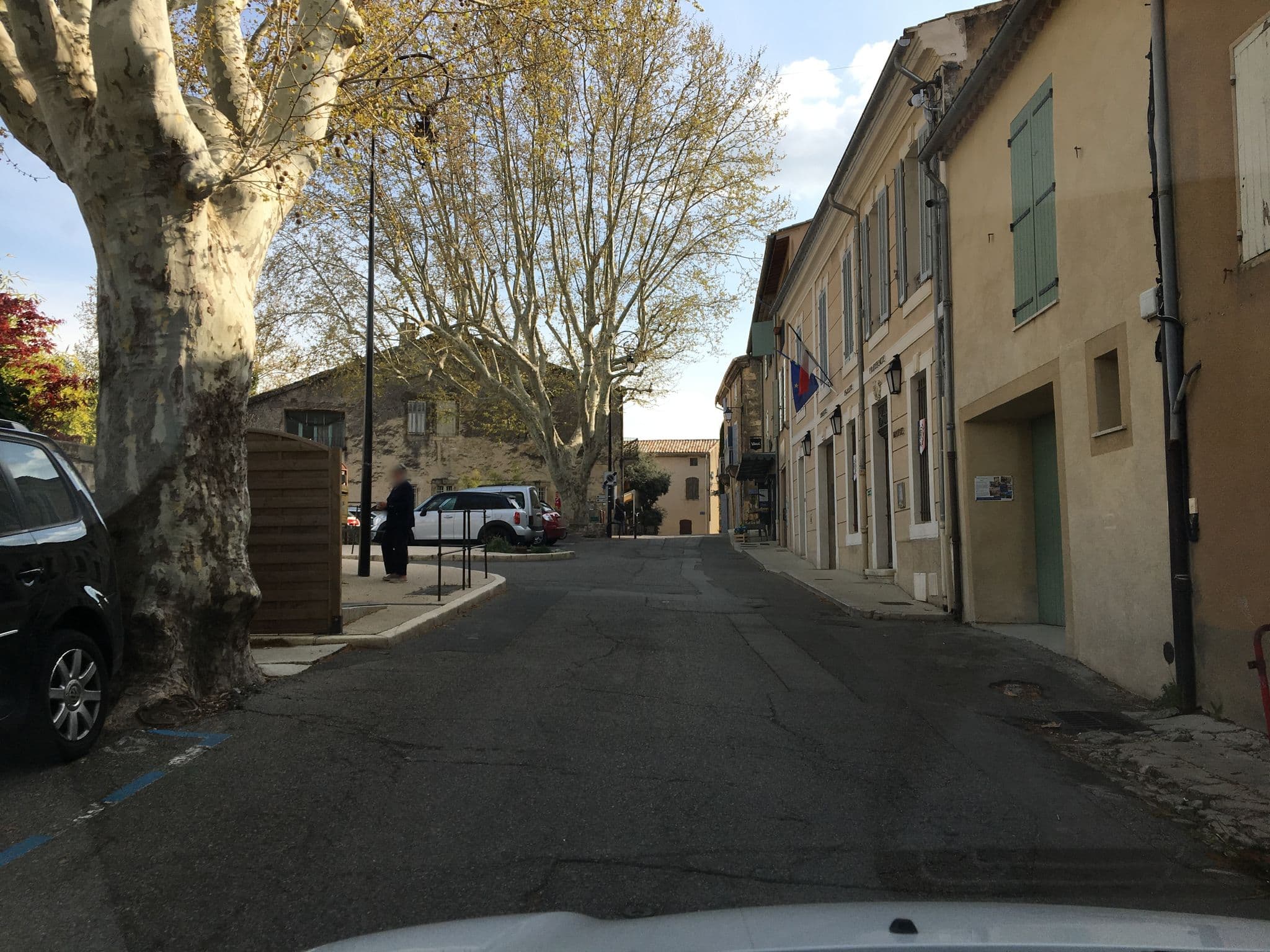 Street view near La Treille et l'Impasse, Ansouis — © zimmy (CC BY-SA · Mapillary)