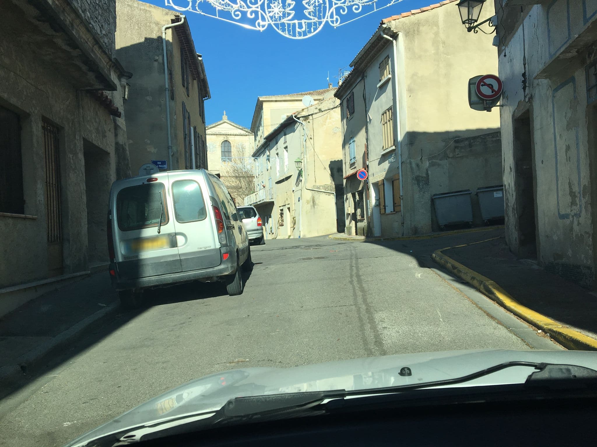 Street view near Sabatier Caroline, Mallemort — © cabinetcourbi (CC BY-SA · Mapillary)