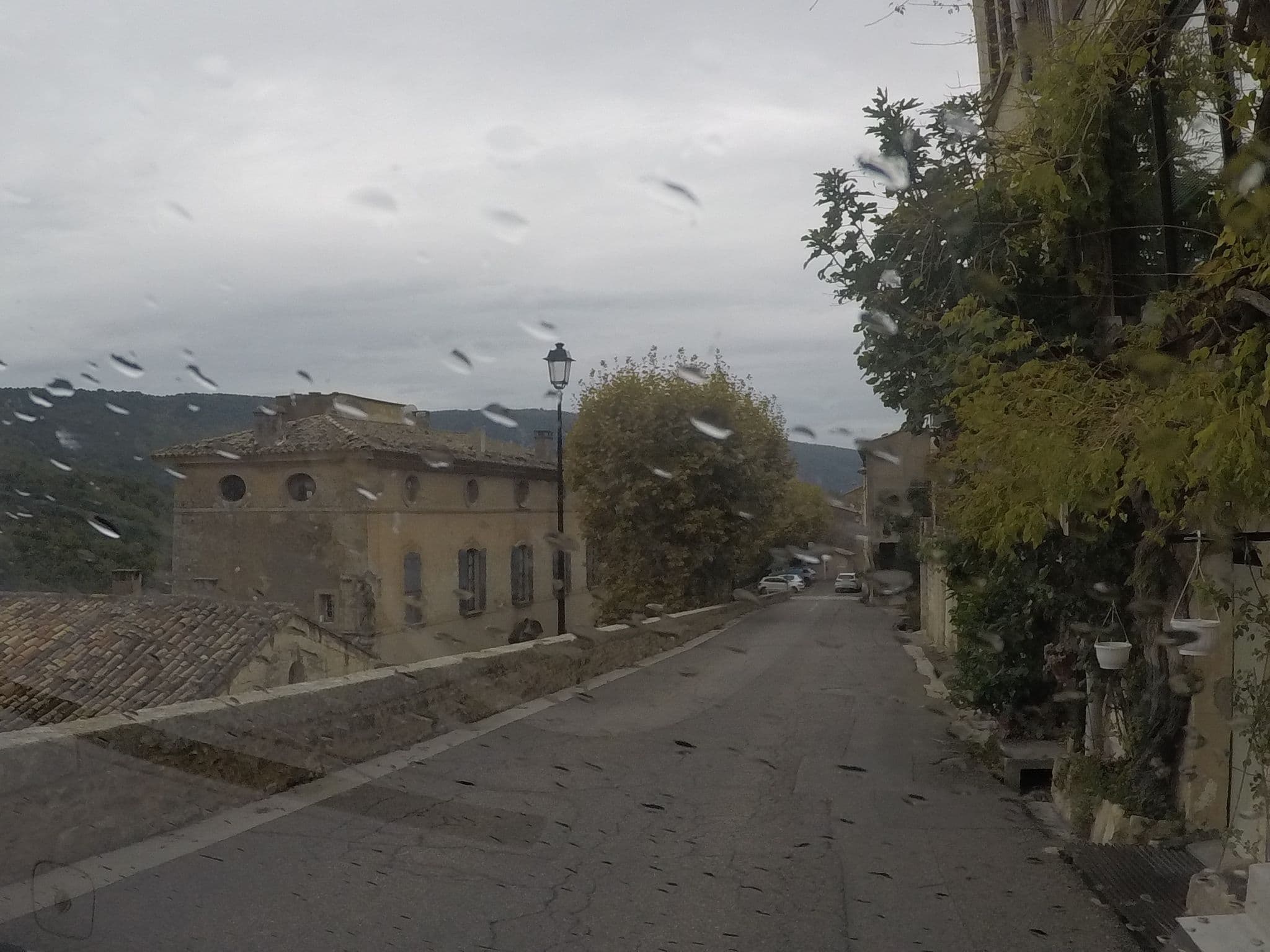 Street view near Location Bonnieux Provence, Bonnieux — © brano (CC BY-SA · Mapillary)
