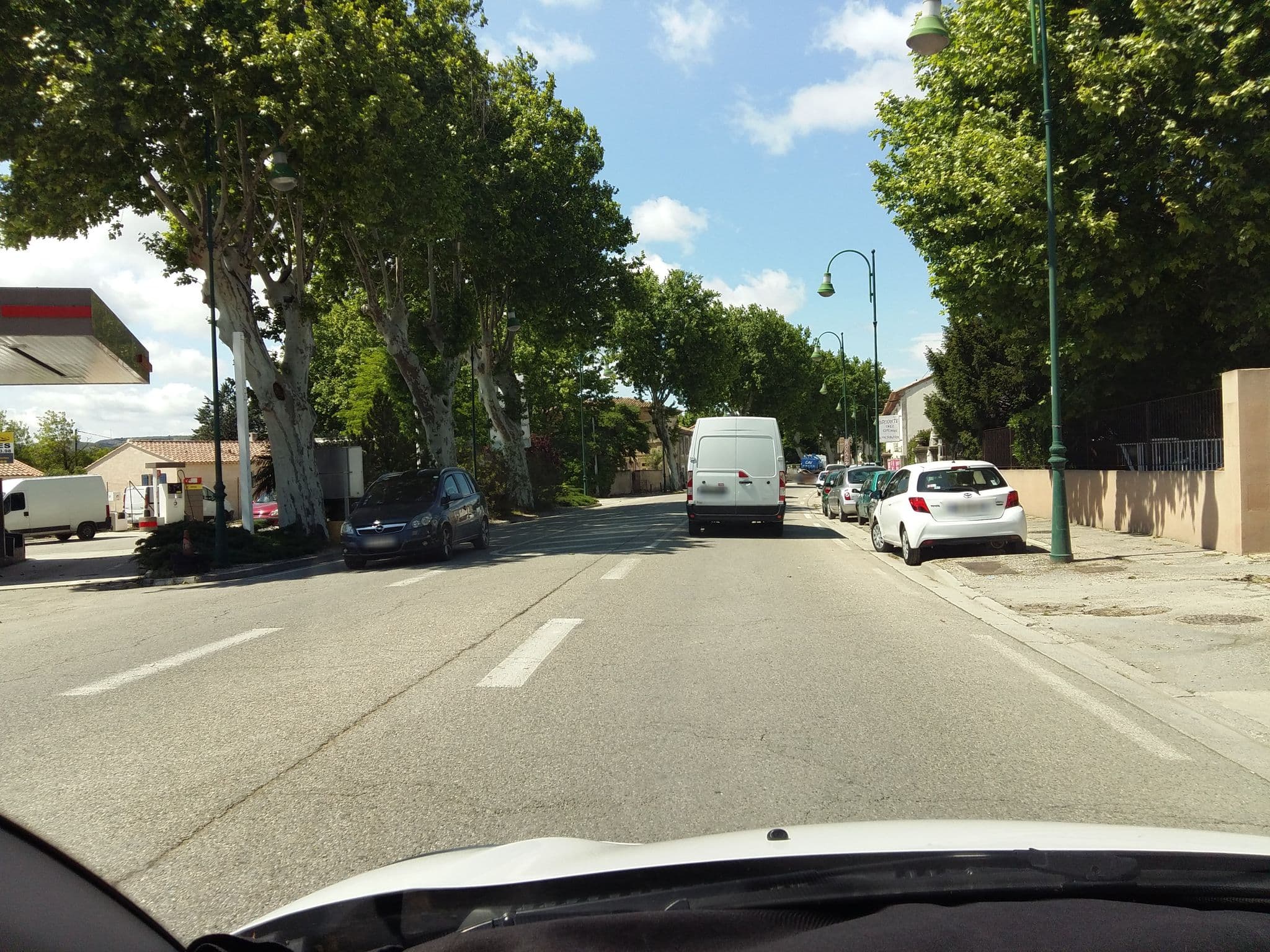 Street view near Hôtel Restaurant le Terminus, Sénas — © zimmy (CC BY-SA · Mapillary)