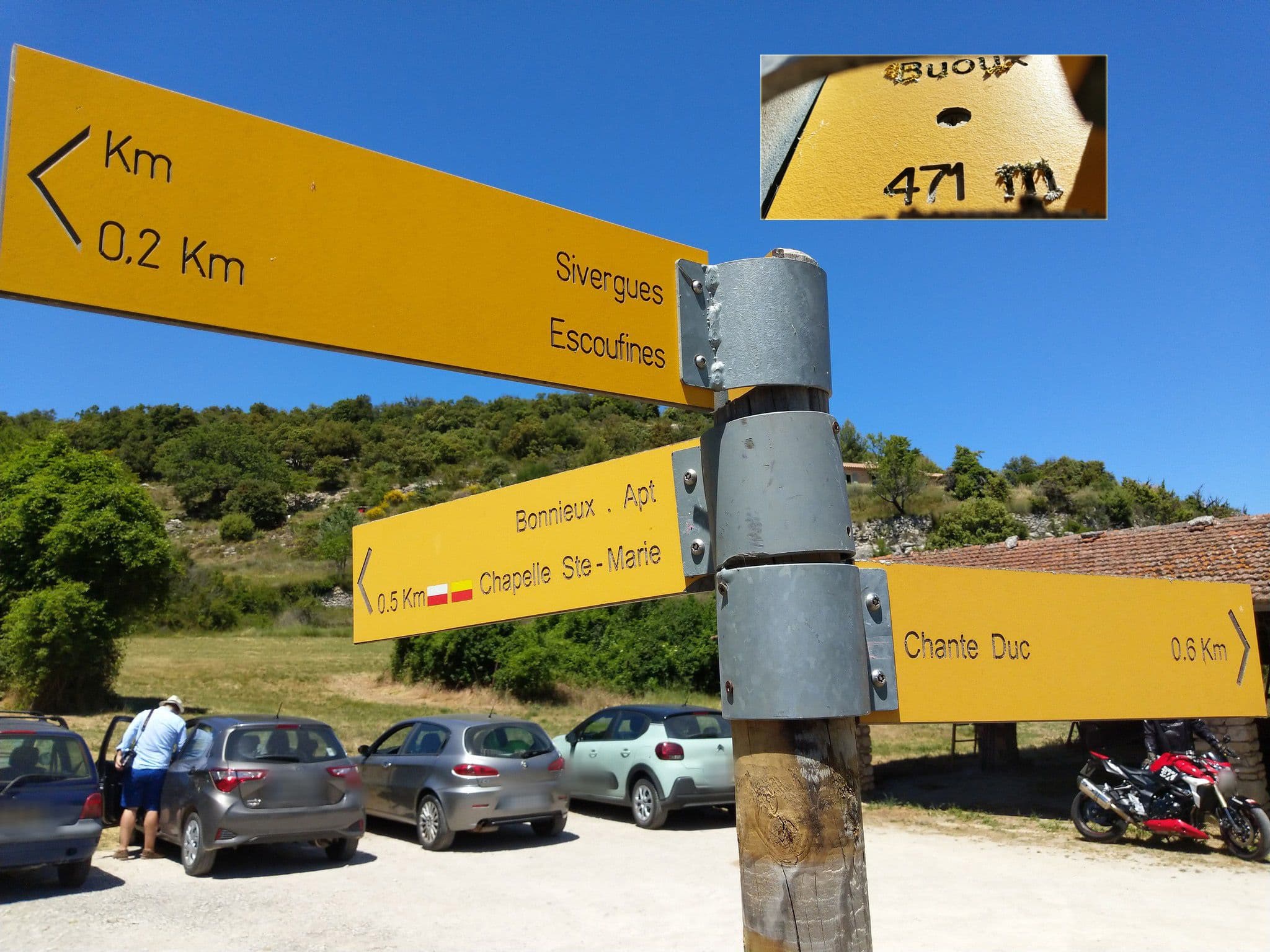 Street view near Auberge des Seguins, Apt — © patchi (CC BY-SA · Mapillary)