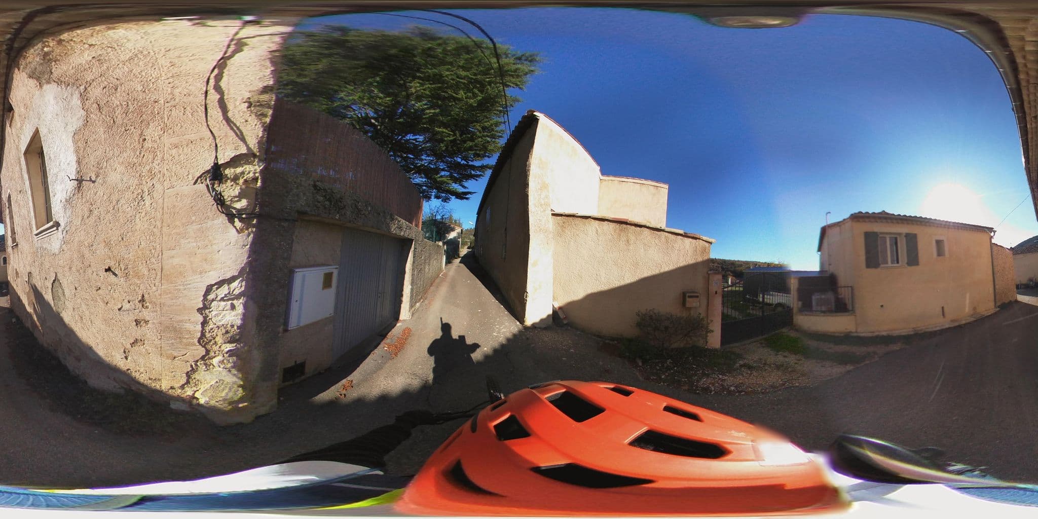 Street view near Chambre d'Hôtes Bleu Or, Sault — © Topbenbou (CC BY-SA · Mapillary)