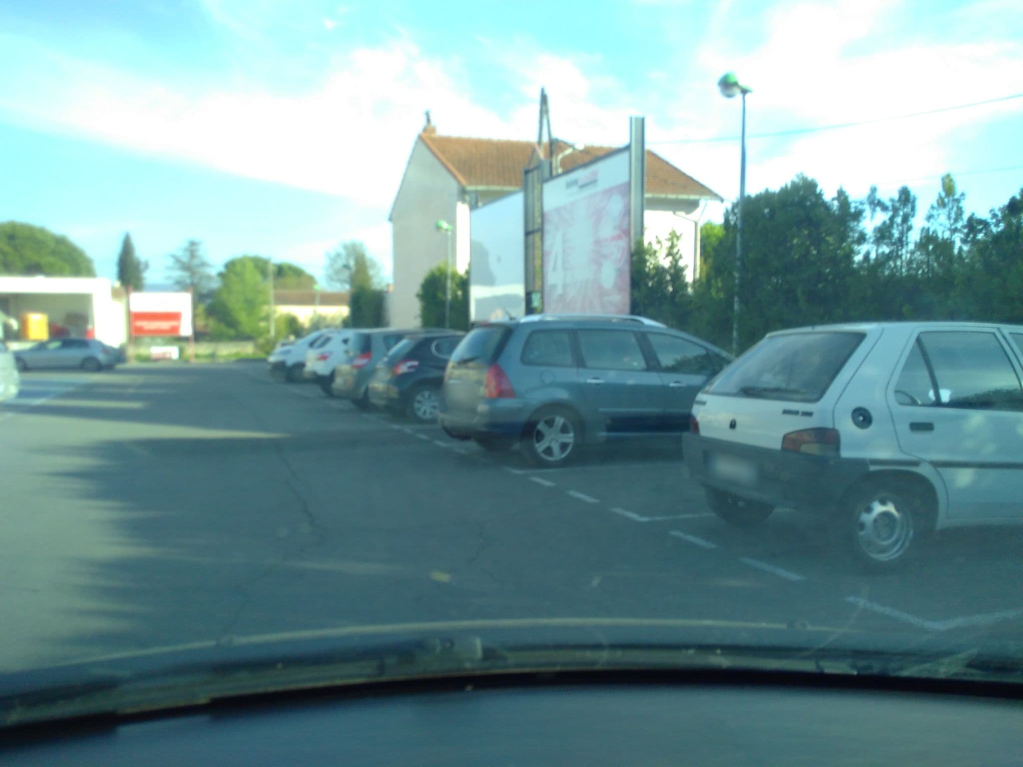 Street view near Impasse Jean Simon, Carpentras — © marcp (CC BY-SA · Mapillary)