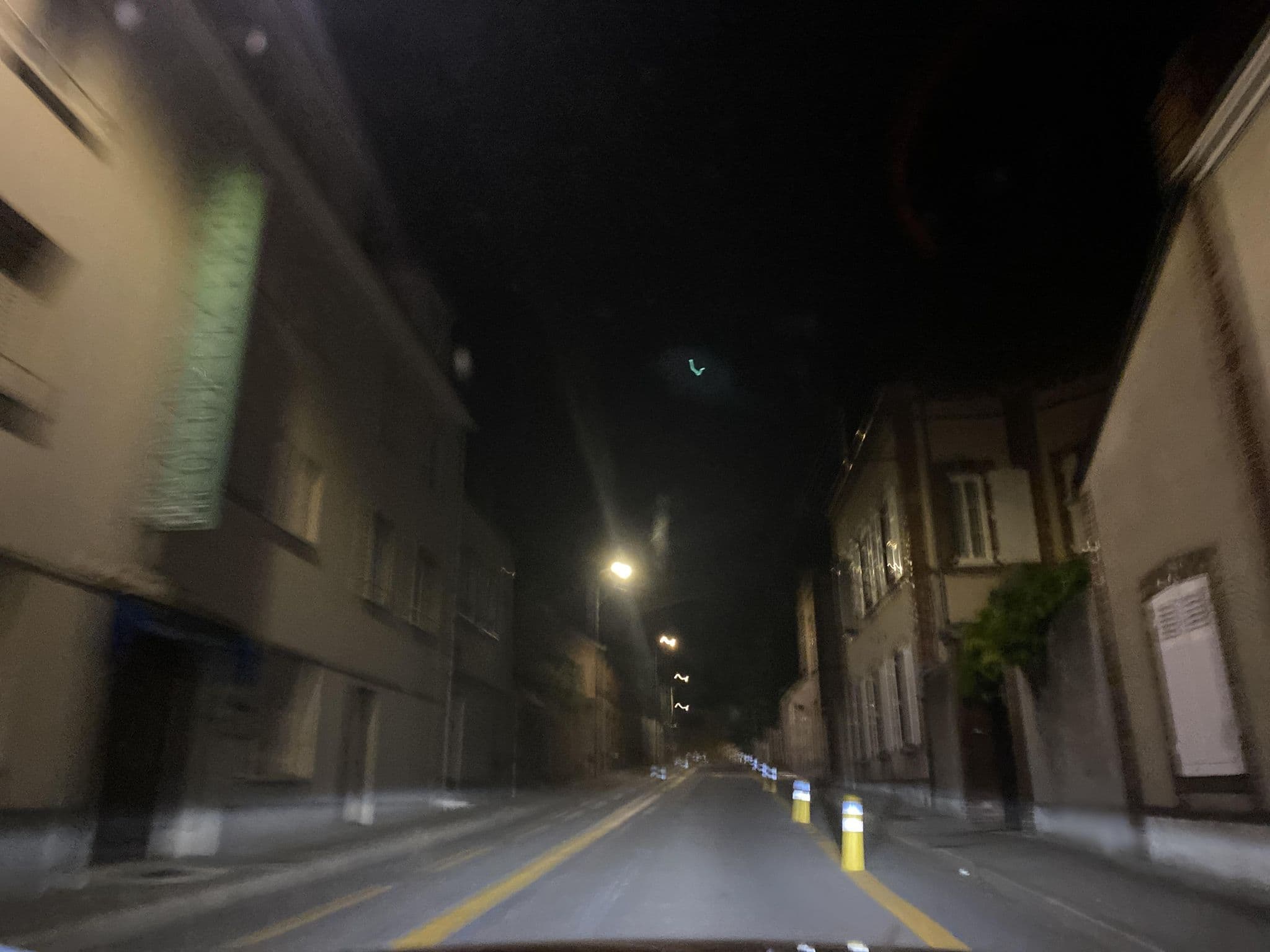 Street view near Hôtel Métropole, Chartres — © fpm (CC BY-SA · Mapillary)